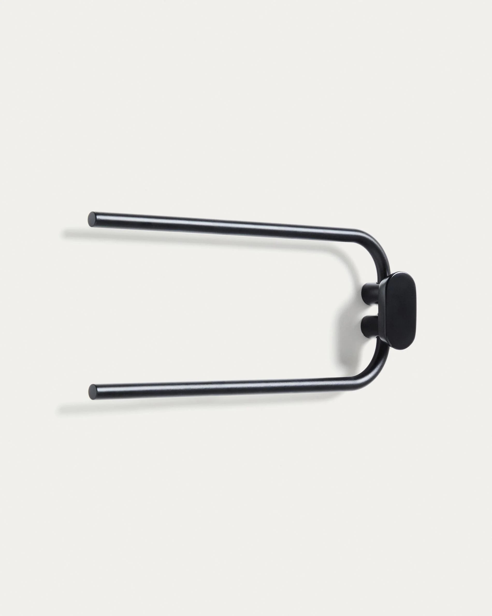 Black metal Arely twin-handle towel rail