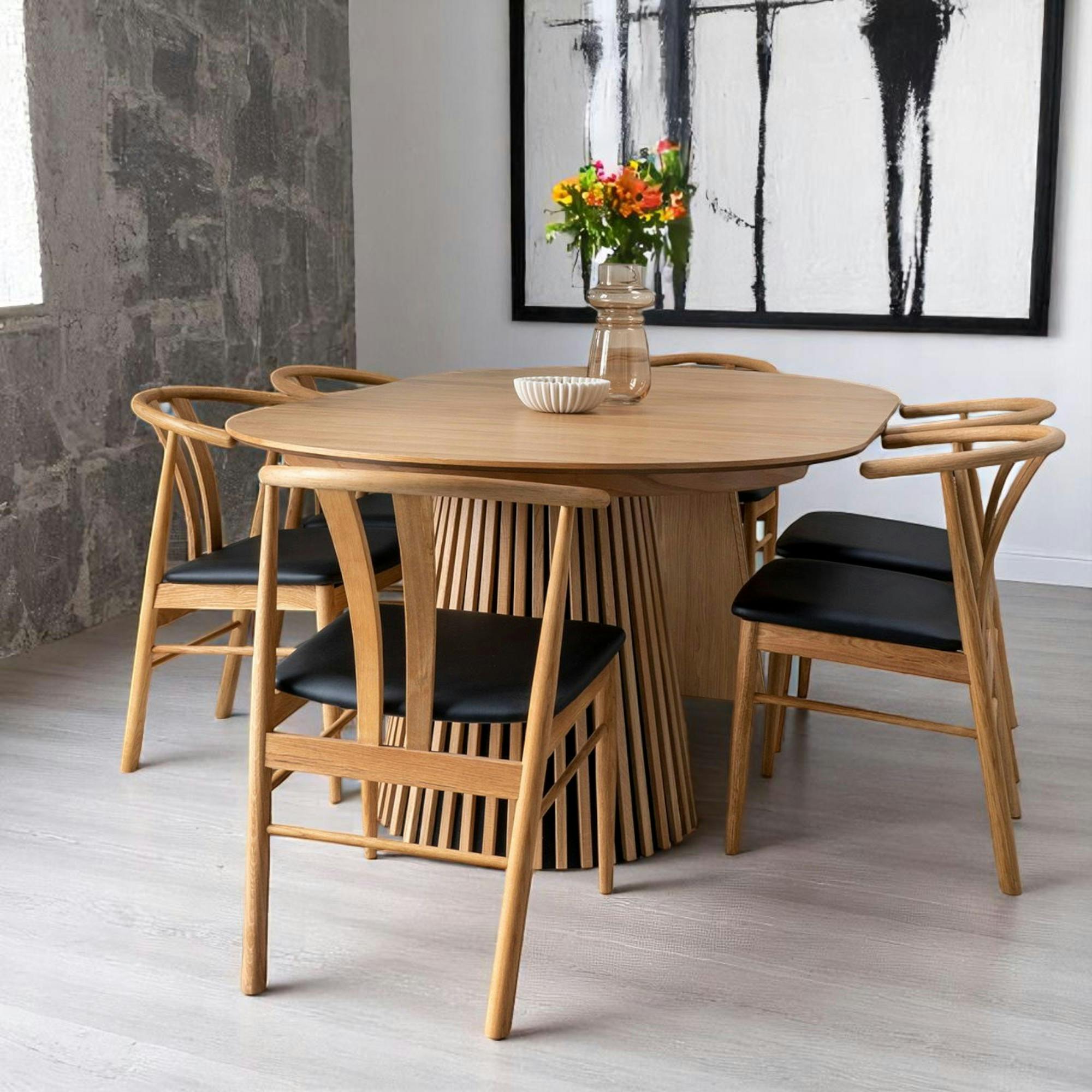 Table ronde extensible en chêne clair avec piètement baguette (3 rallonges incluses) ø120 cm /160 cm / 200 cm / 240 cm AMSTERDAM