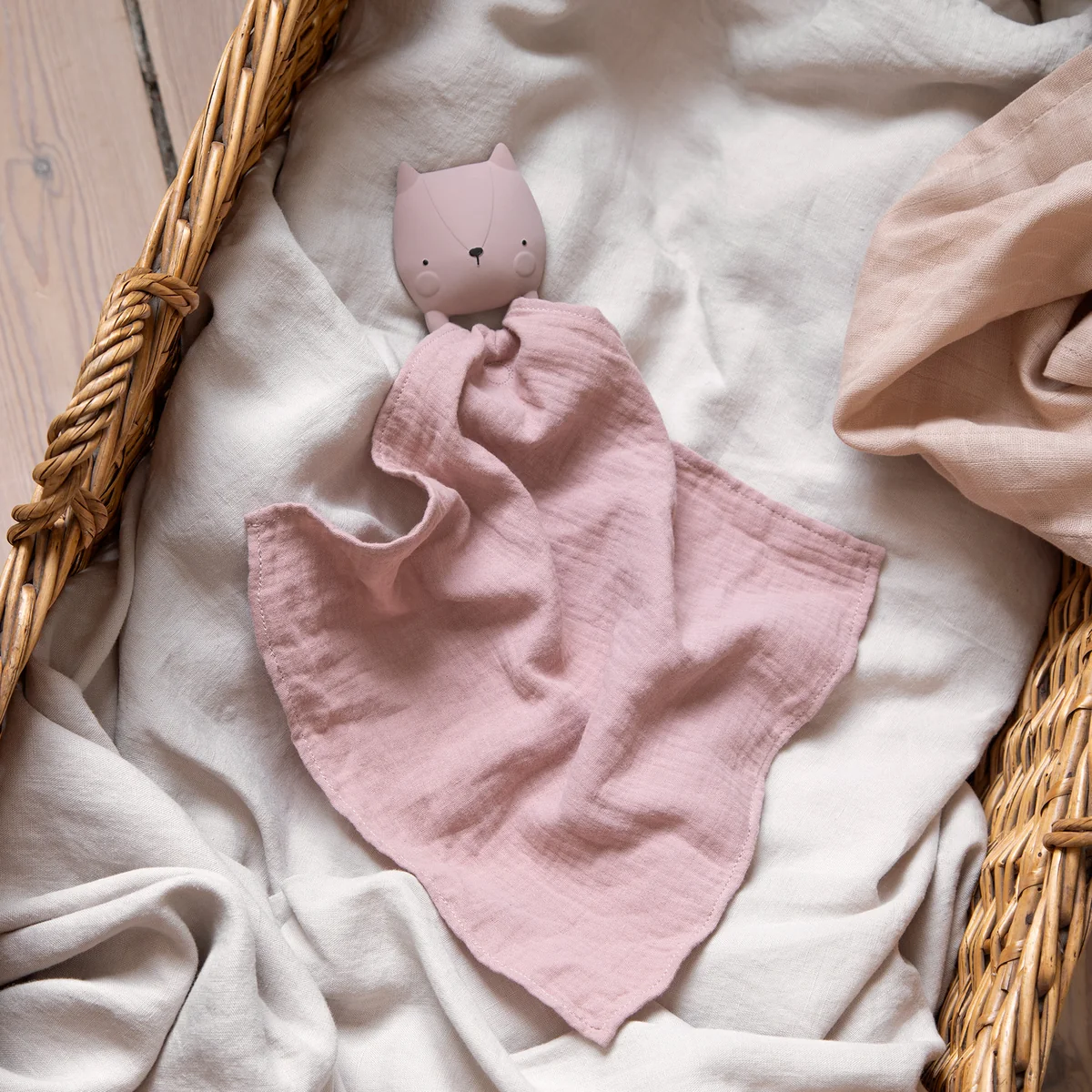Sebra - Beißring mit Kuscheltuch Rebel, blau