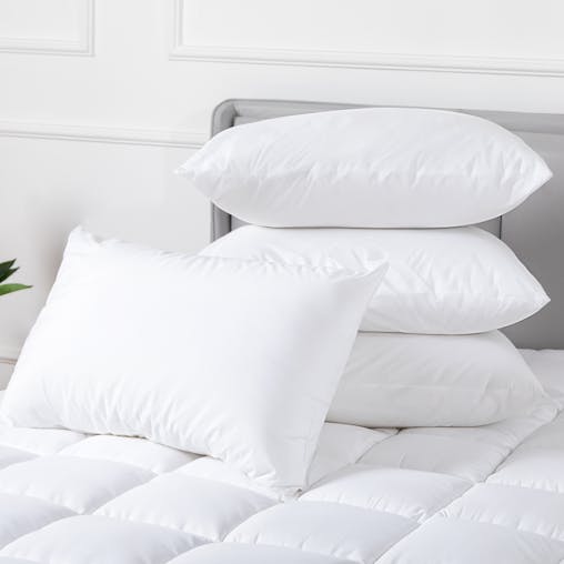 100% Cotton Pillow Cover with 800g Poly Fill &ndash; Hypoallergenic, Antibacterial, and Cooling Technology (4 PK)