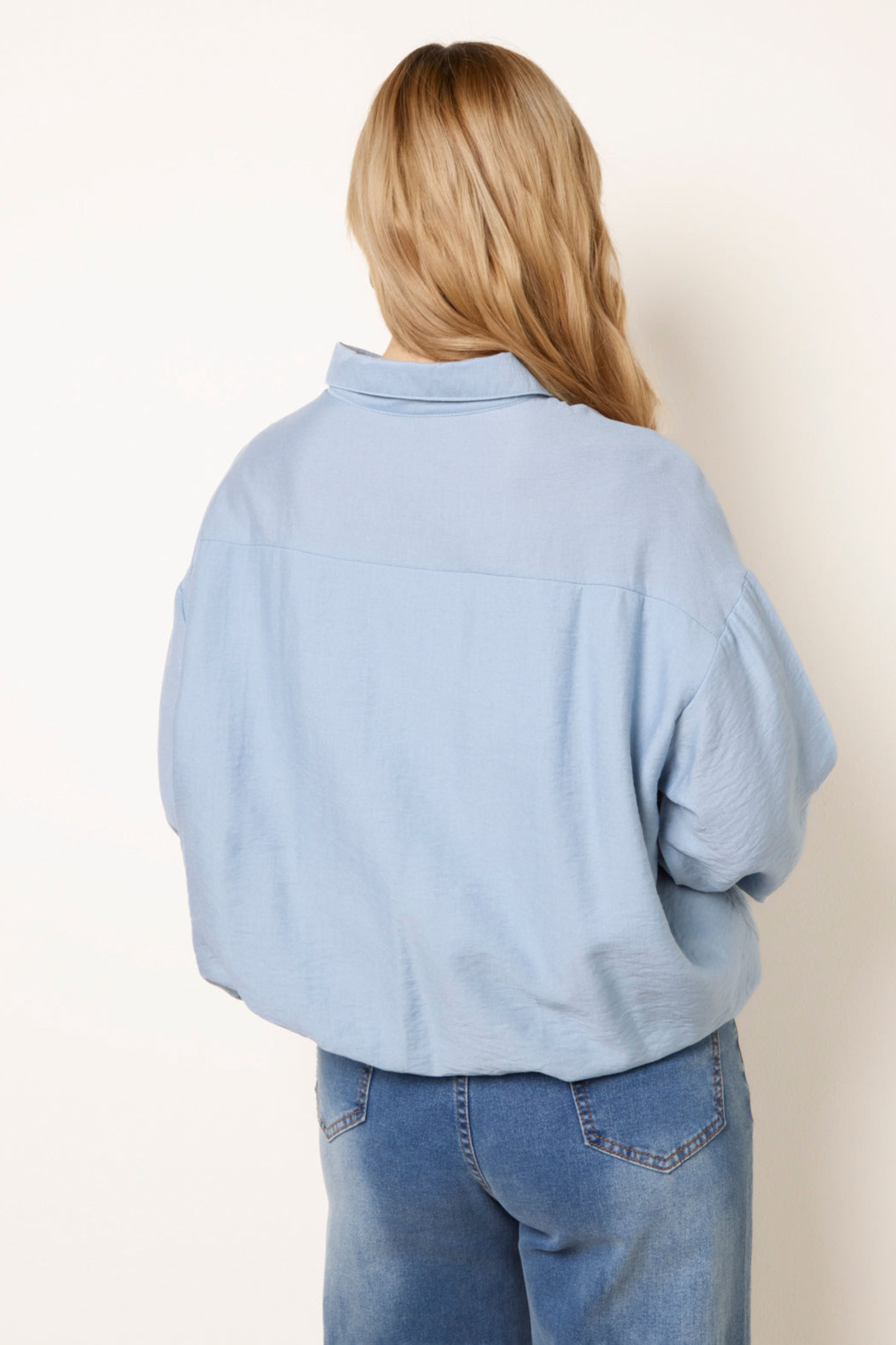 Blue Vanilla Blue Relaxed Button-Up Shirt