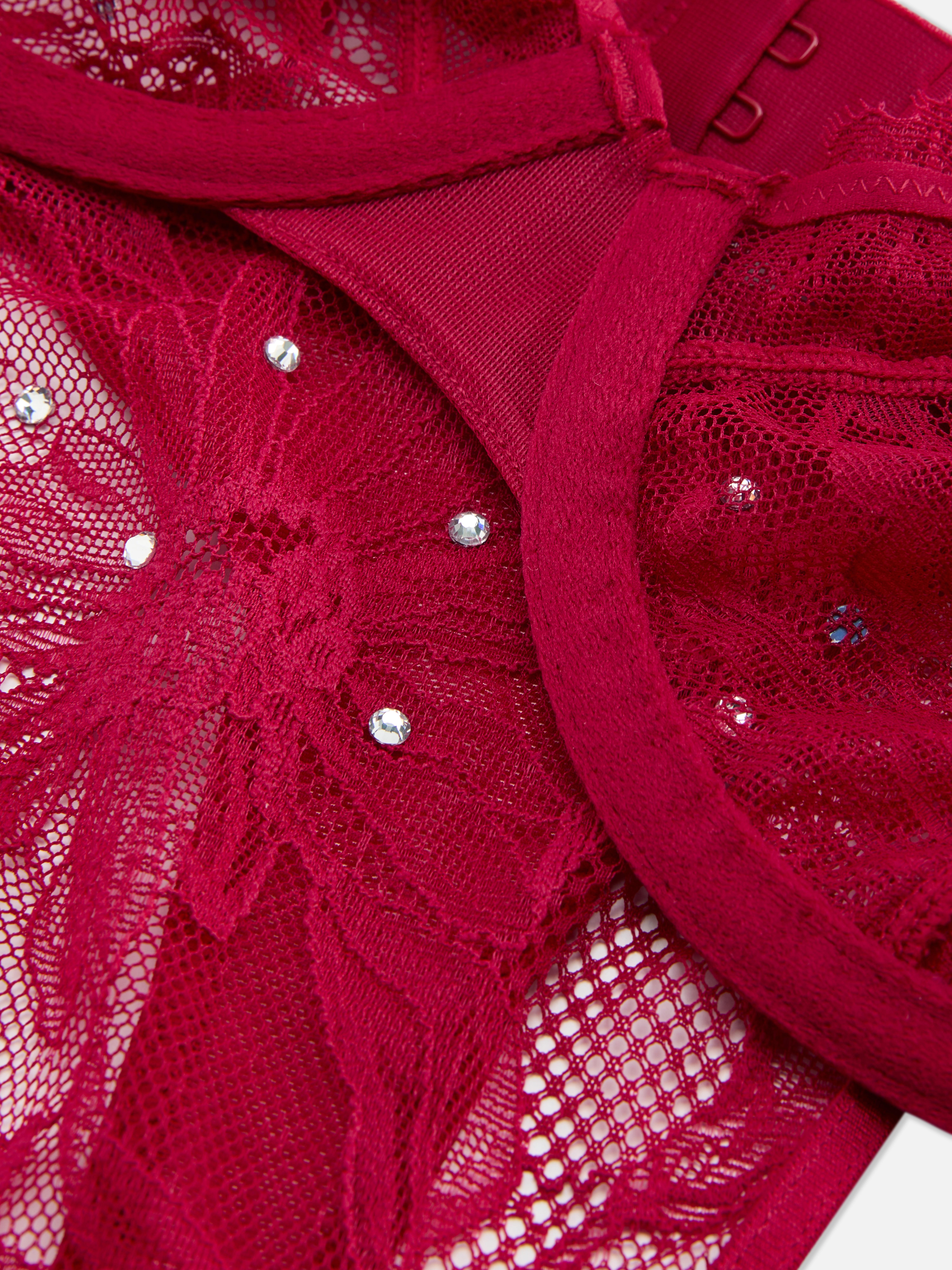 Non Padded Lace Bra and Underwear Set