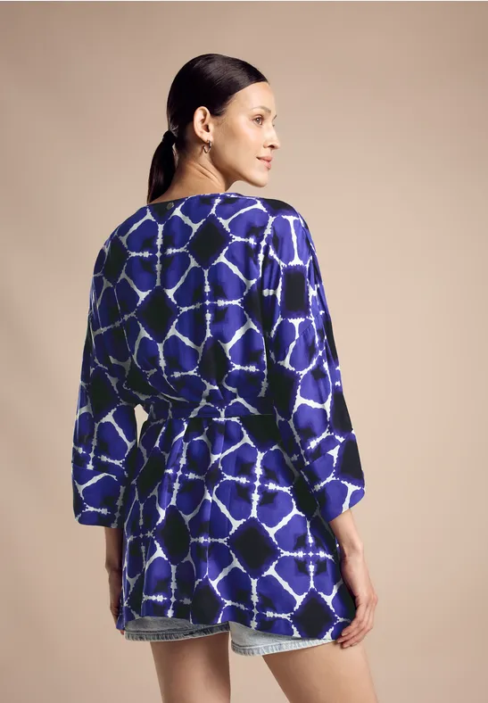 Bluse im Kimono Style