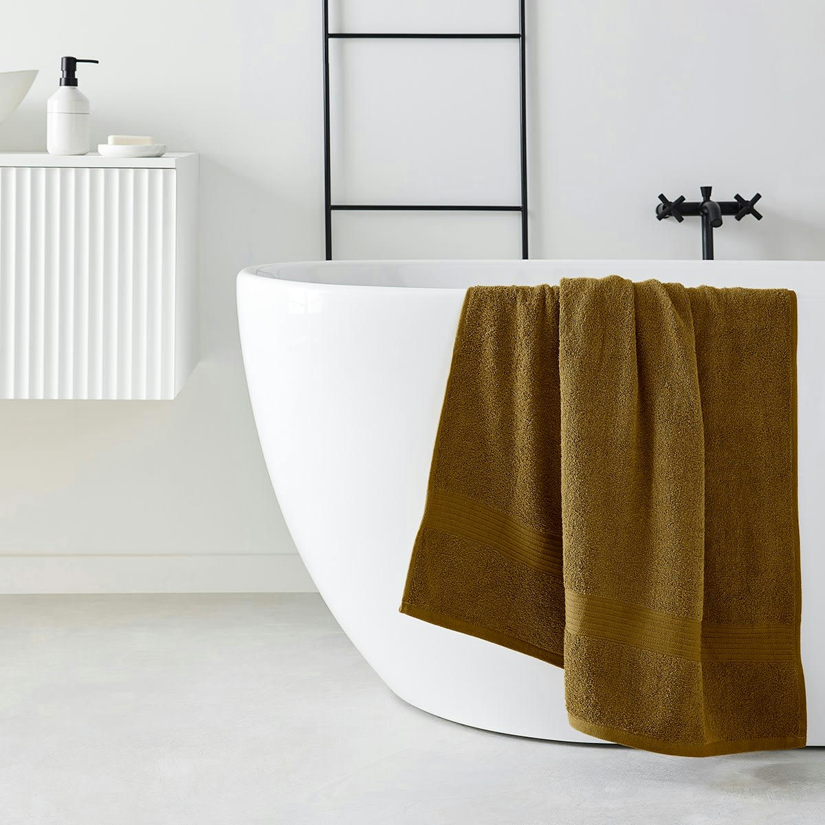 MEVAK BAÑO - Maxi drap de bain uni en coton bronze 90x150