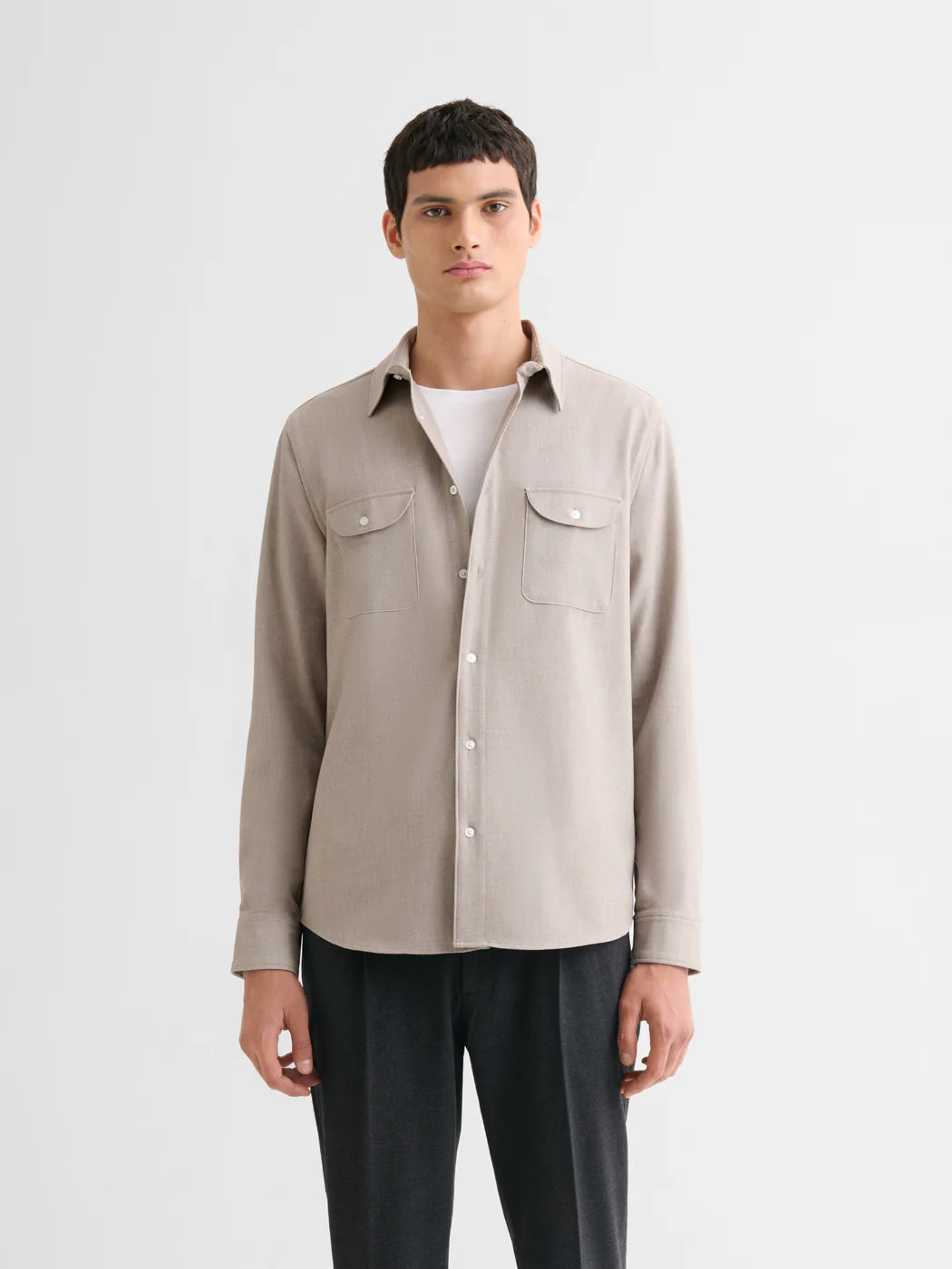 Chemise regular à poches