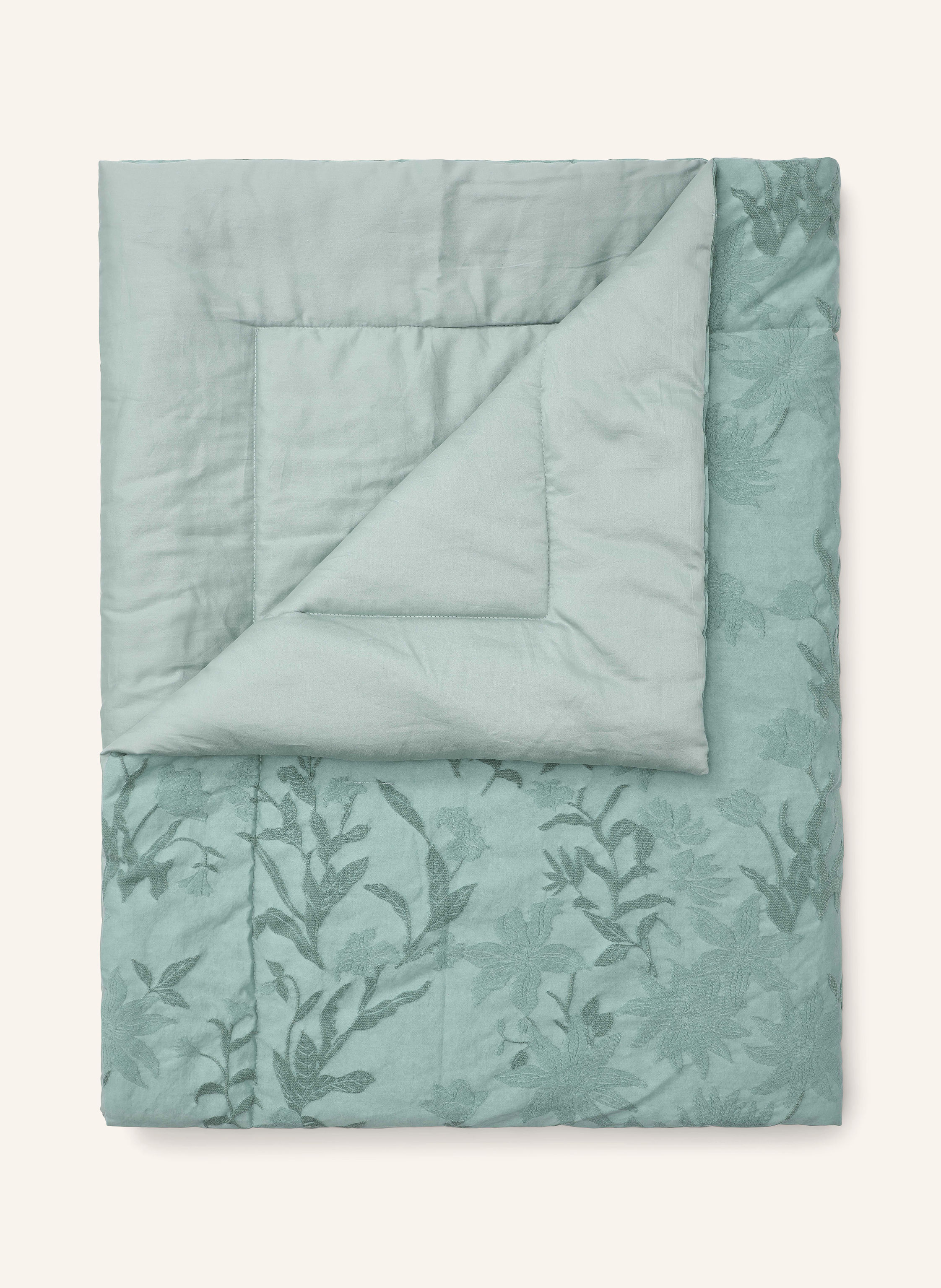 ESSENZA Tagesdecke CLAUDINE