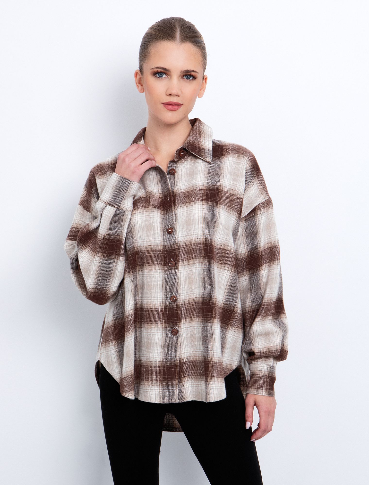 Καρώ πουκάμισο σε ριχτή γραμμή