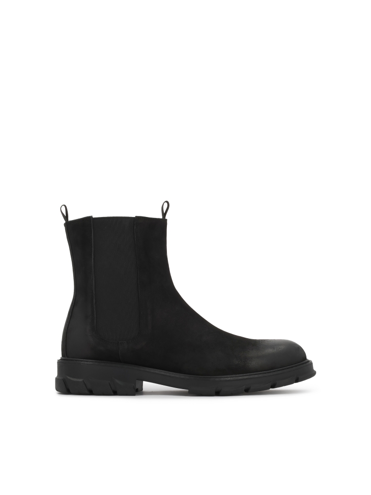 Slip-on nubuck boots