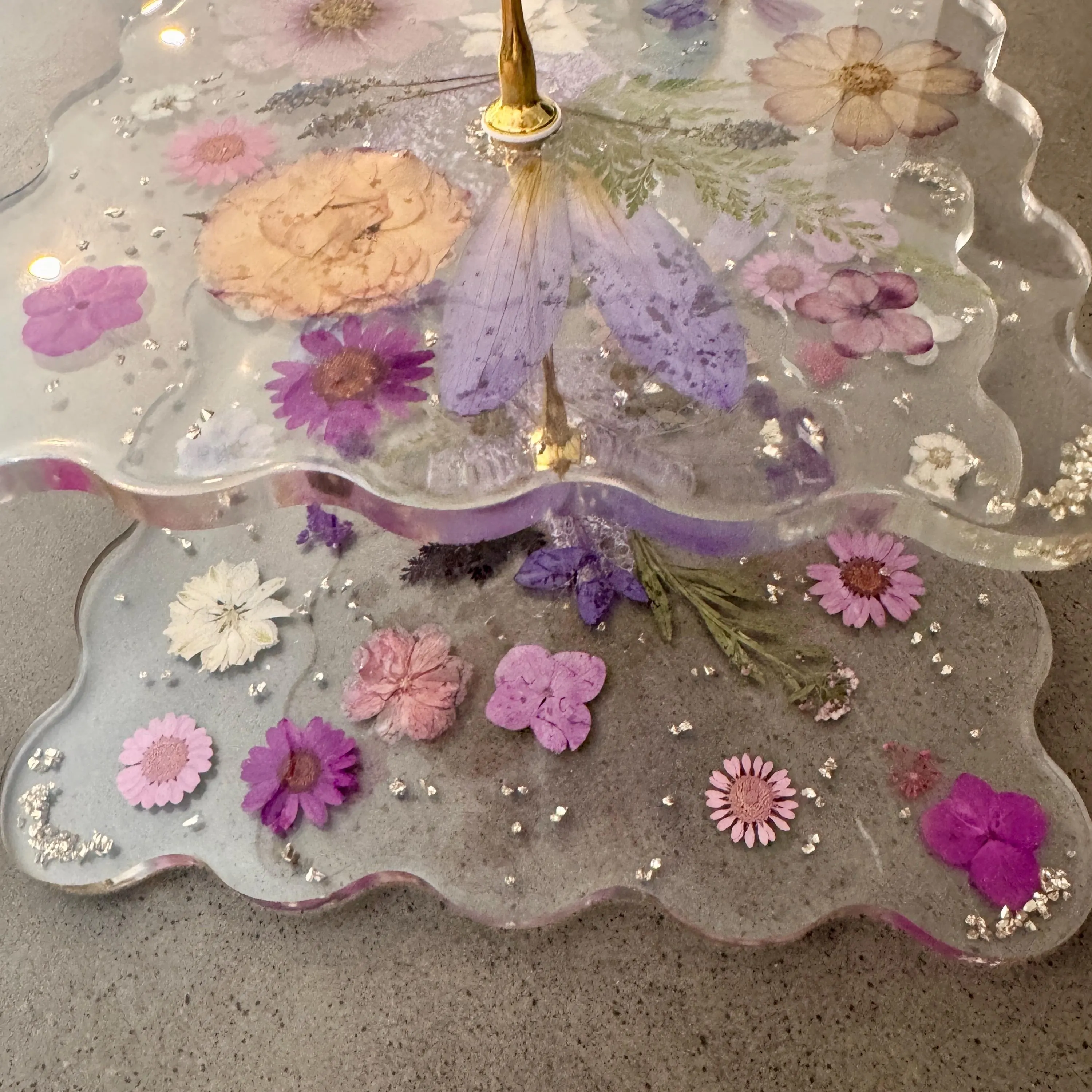 Pressed Flower Resin 3 Tier Dessert Stand, Floral Cupcake Stand, Tiered Serving Tray, Real Flower Resin Decor, Bridal Shower Gift