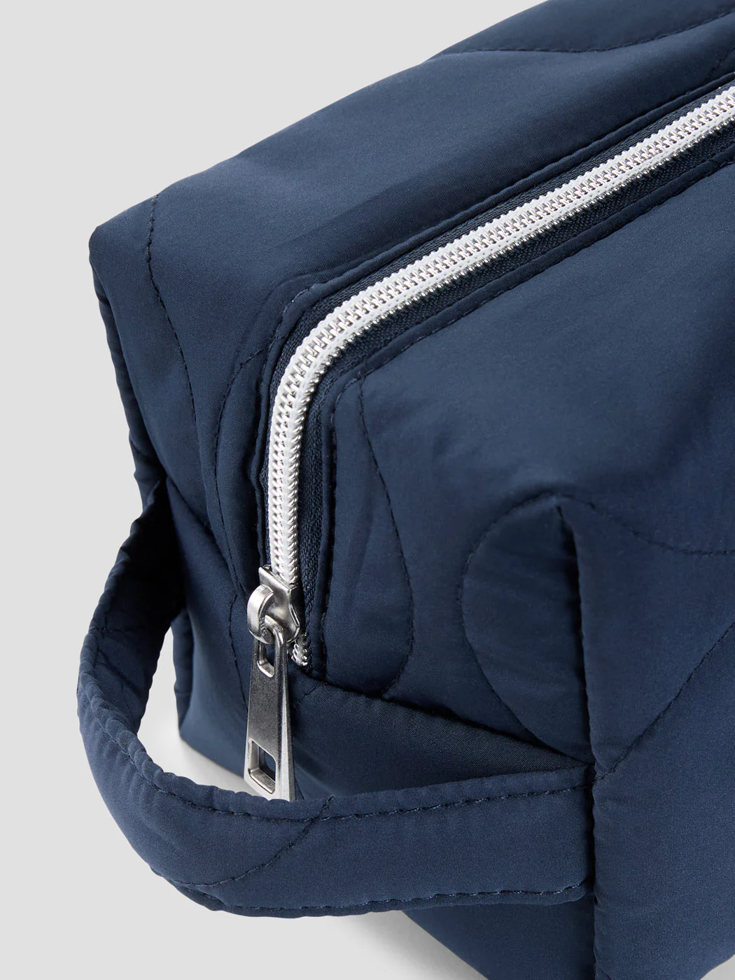 Trousse de toilette matelassée