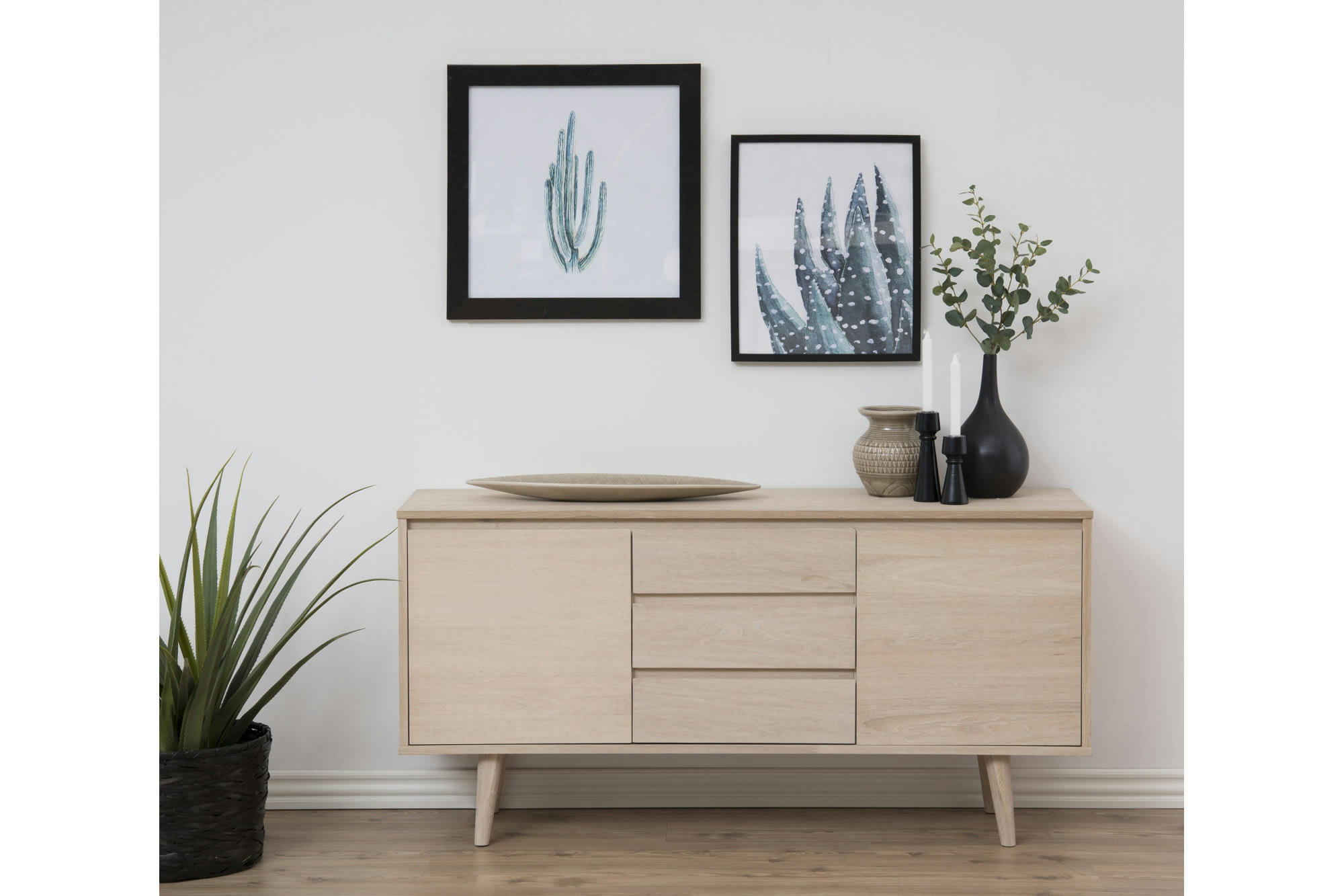 NOGANA - Bahut style scandinave plaqué chêne 2 portes et 3 tiroirs L150