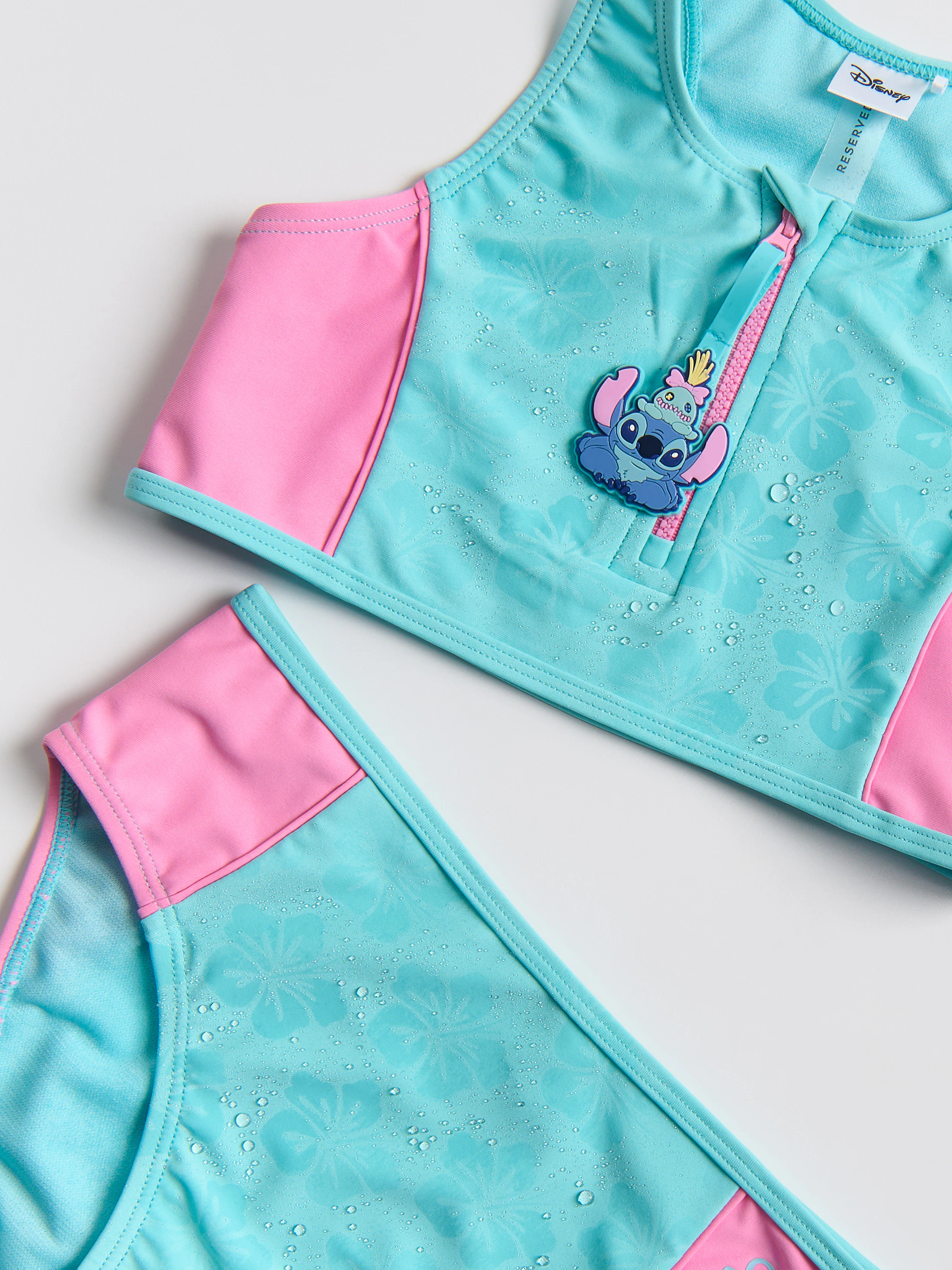 Strój kąpielowy ze znikającym nadrukiem Lilo i Stitch