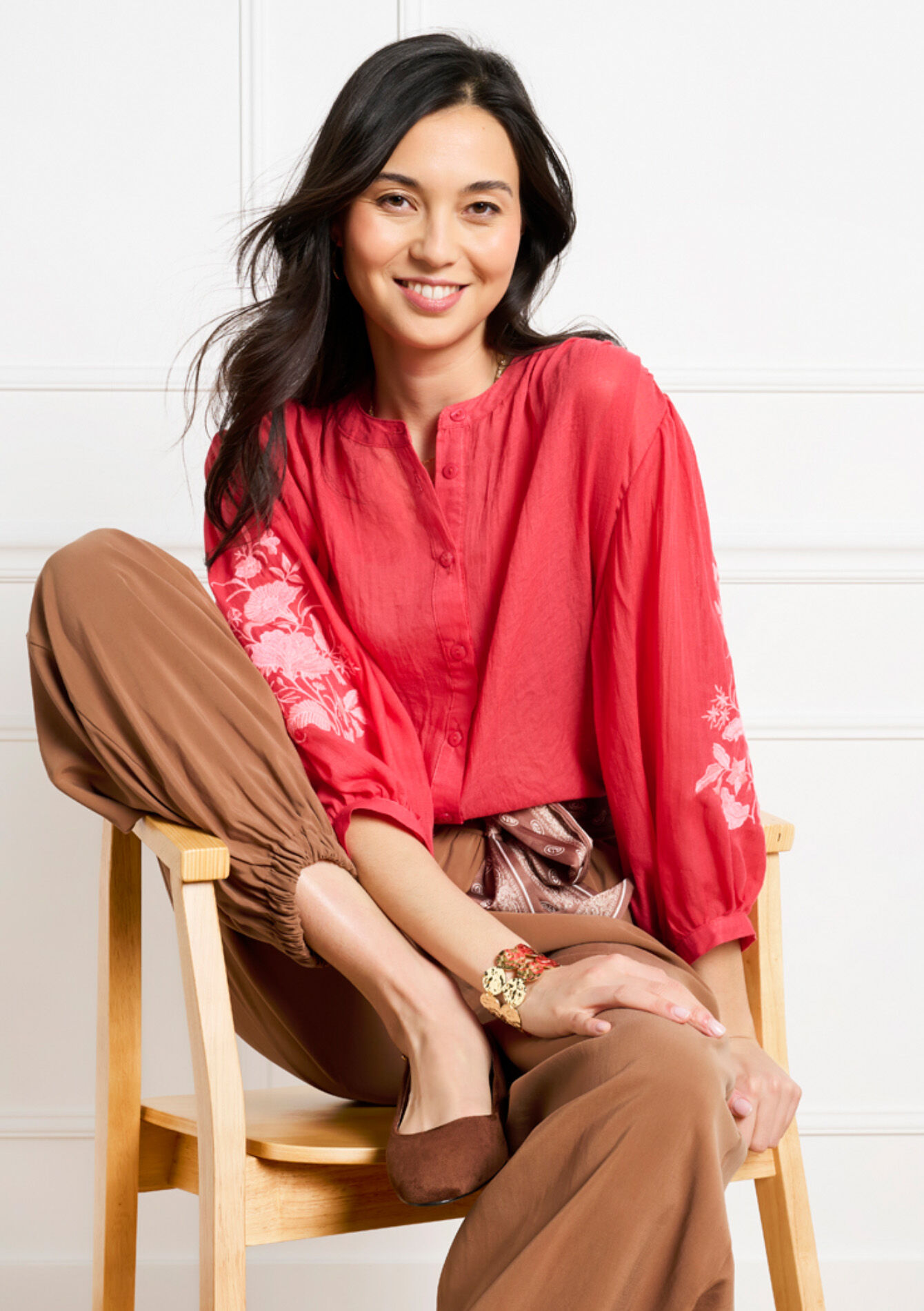 Geborduurde blouse met soepele snit