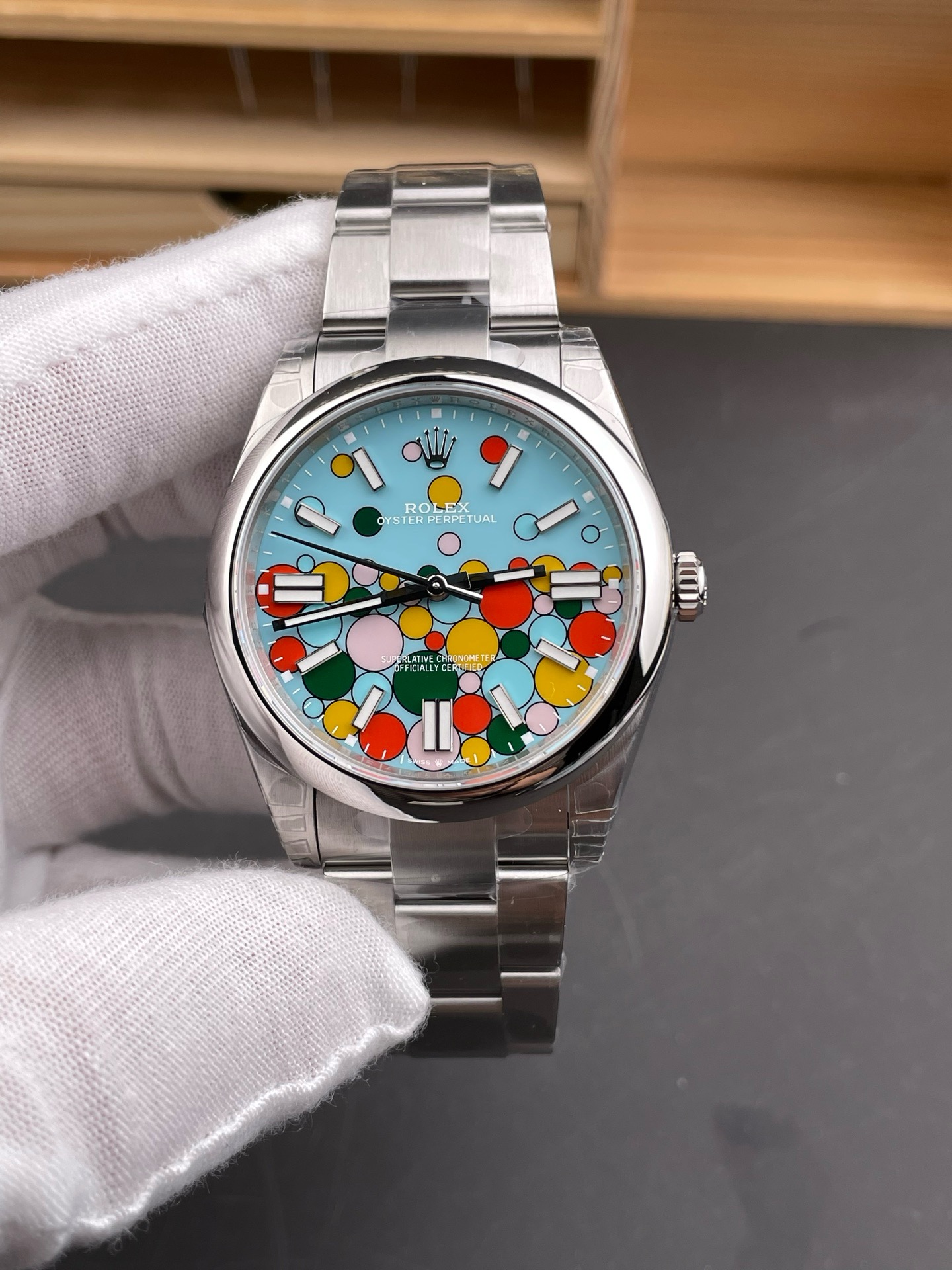 Rolex Oyster Perpetual 41 Celebration Dial 124300 style -77