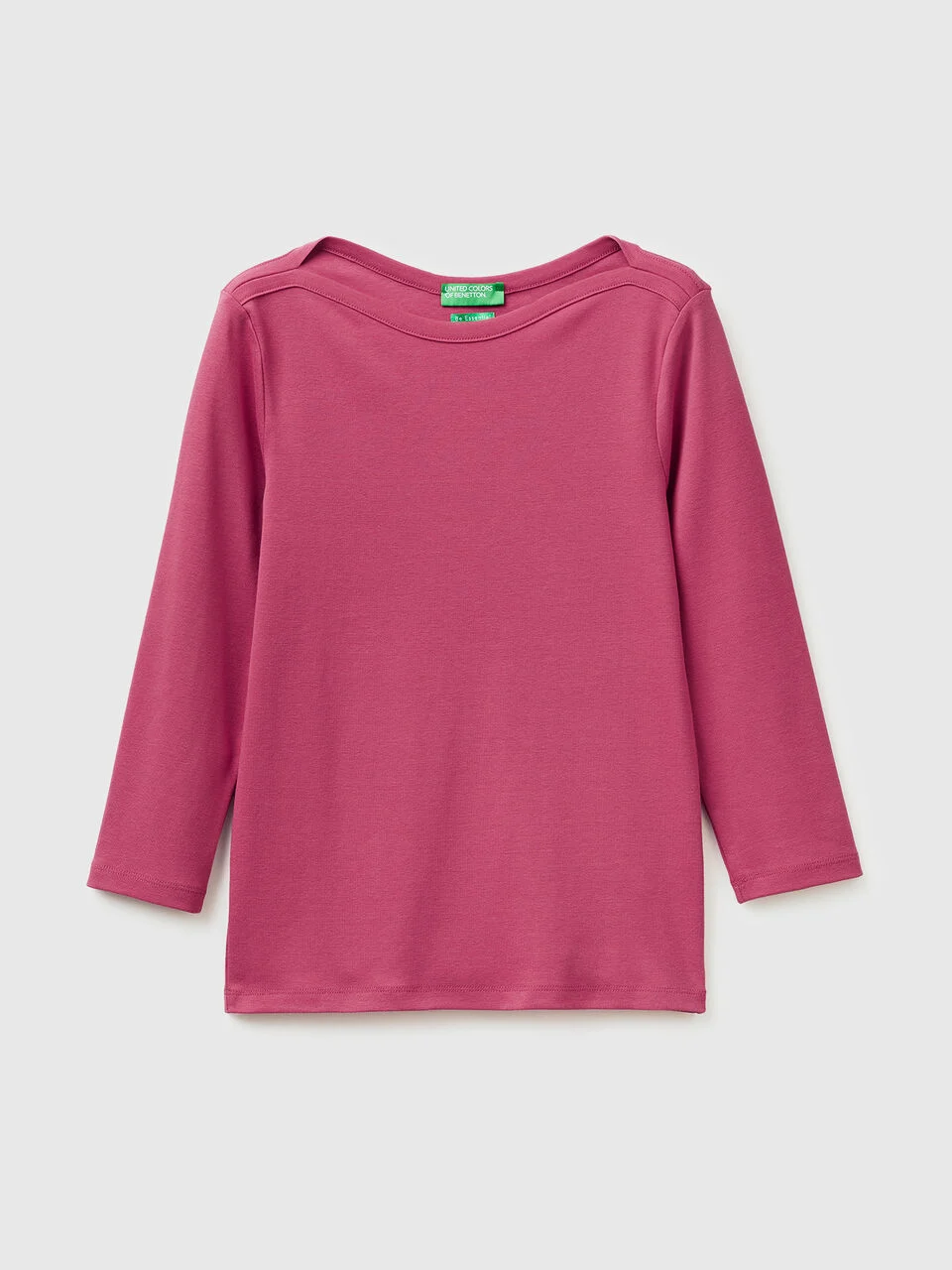 Slim fit t-shirt with boat neck