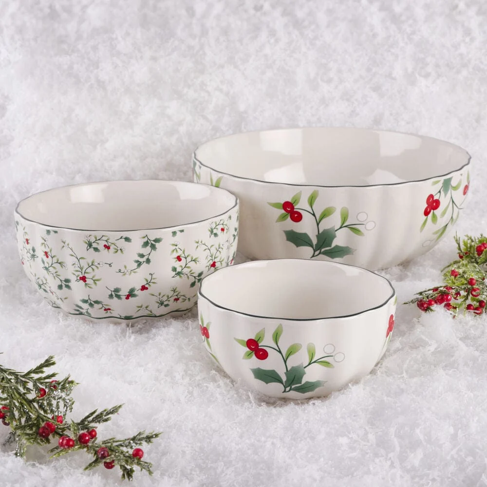 Winterberry® Set of 3 Scalloped Serving Bowls