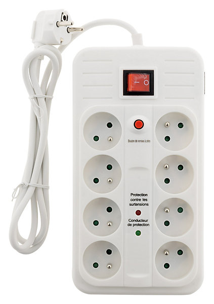 Parafoudre 8 prises   interrupteur Zenitech