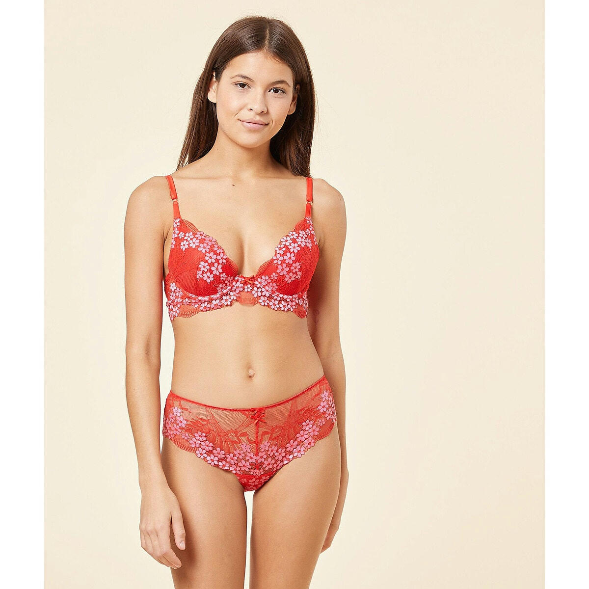 Shorty en dentelle, Somptueuse