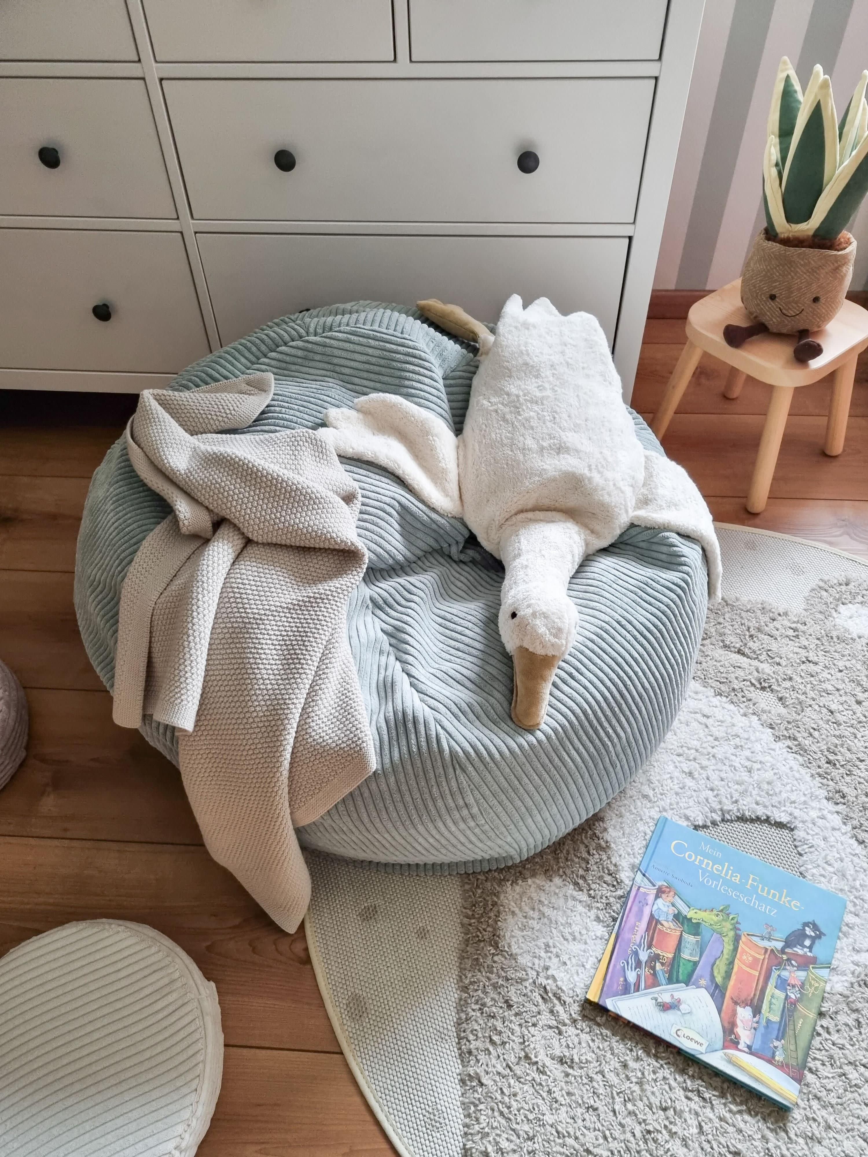 Handgefertigter Kinder-Sitzsack Flora aus Cord
