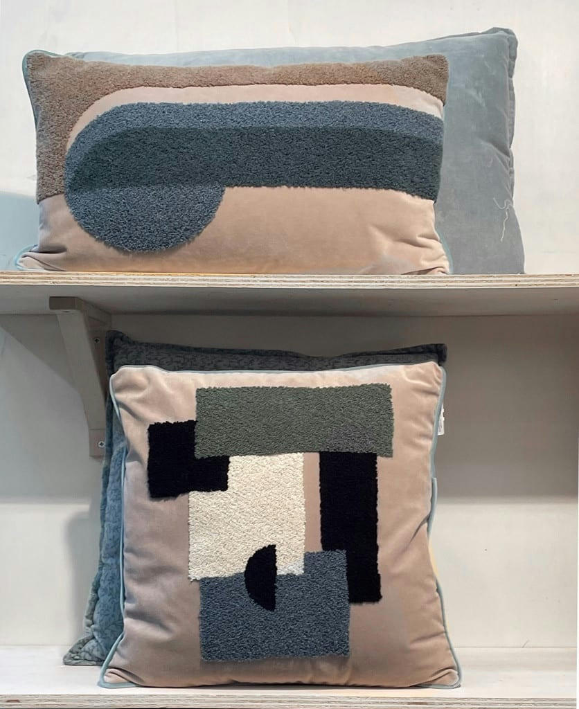 BOUCLETTE - Coussin collage azur L30cm