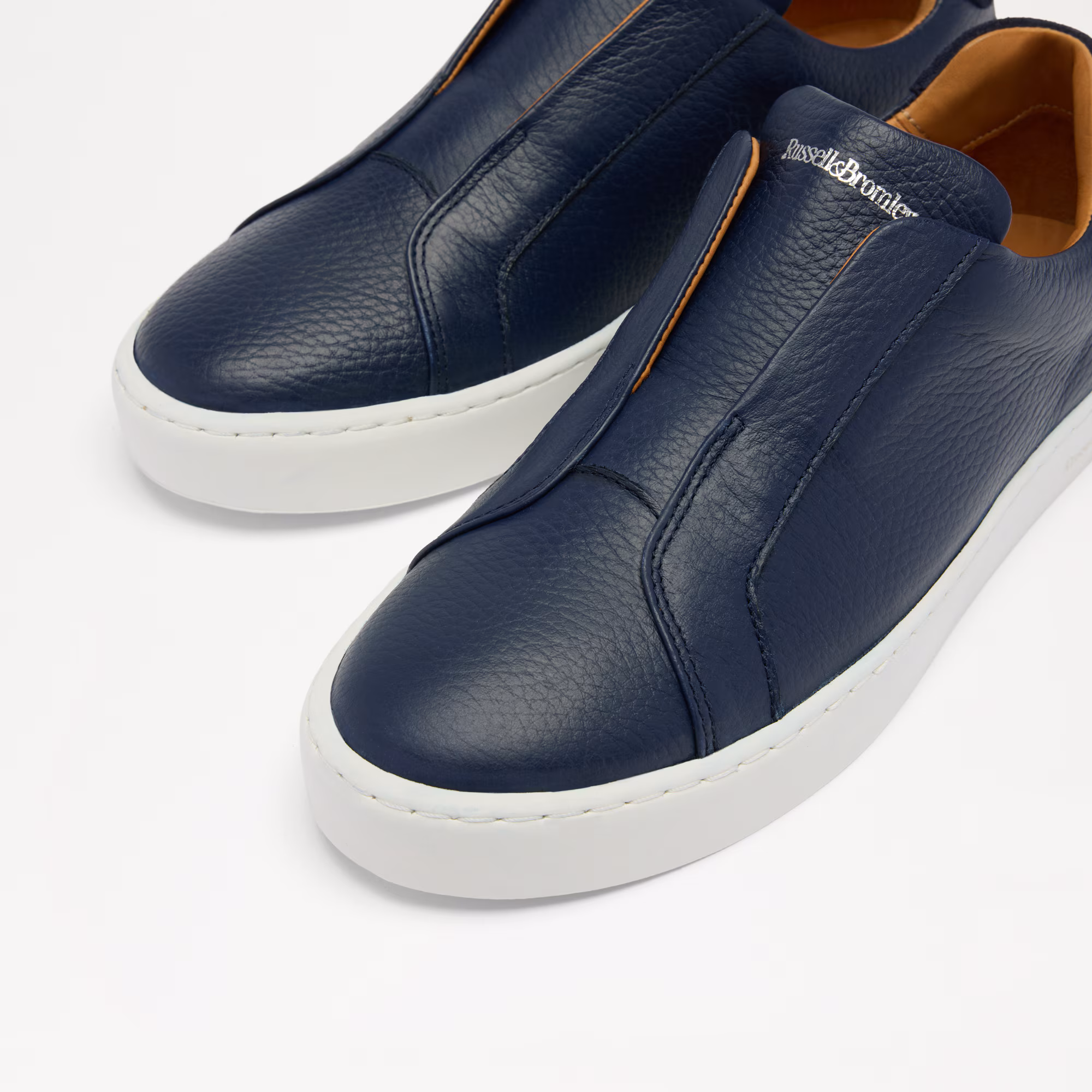 Pear<br>Laceless Trainer