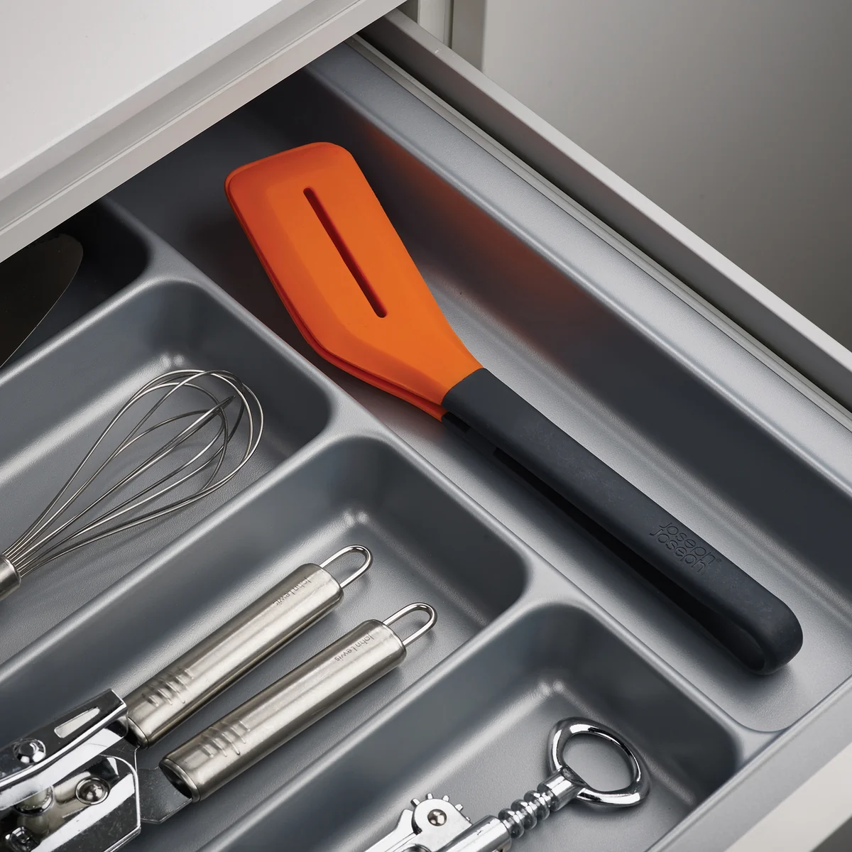 Joseph Joseph - Turner Tongs, grau / orange