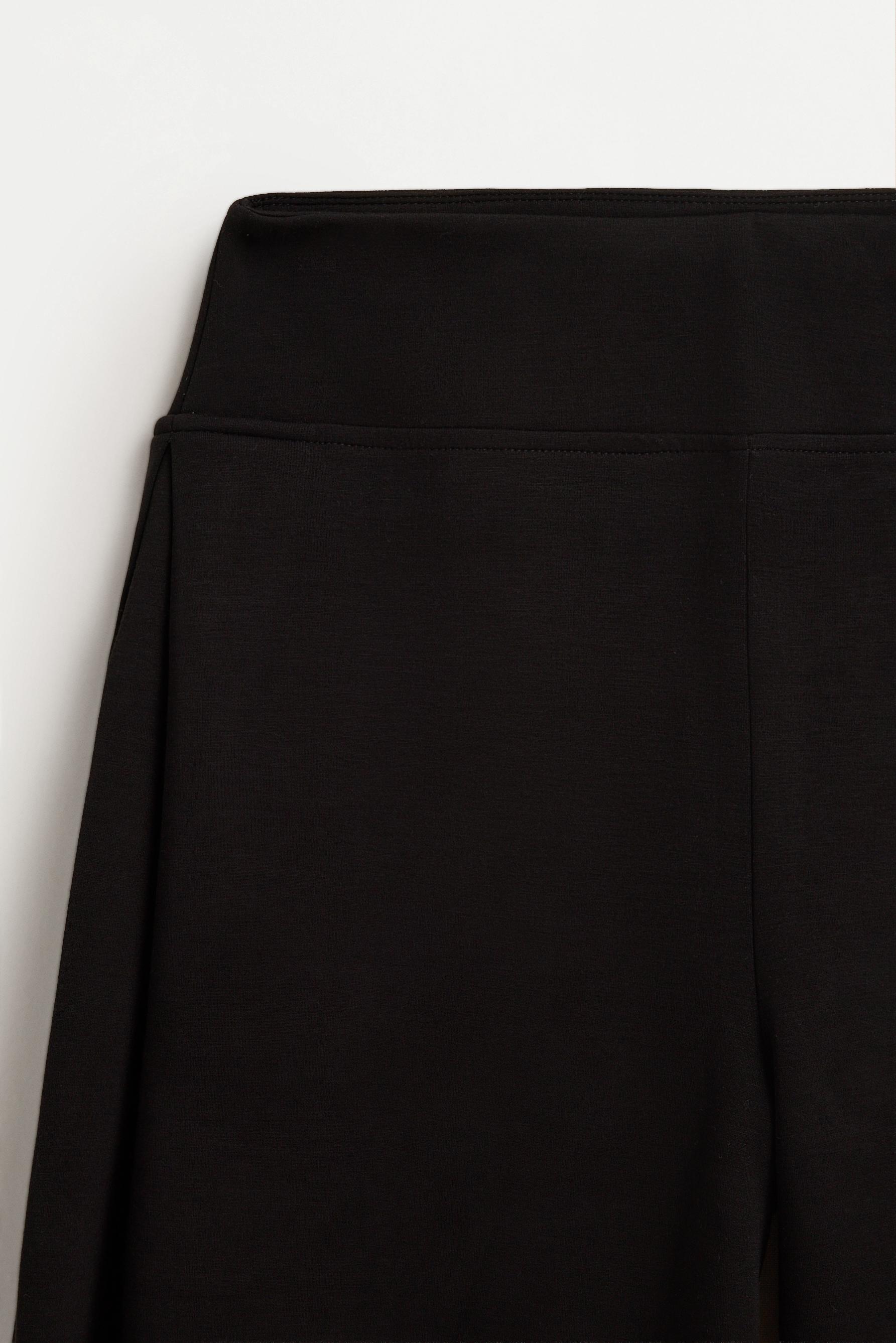 Pantalón deportivo wide leg