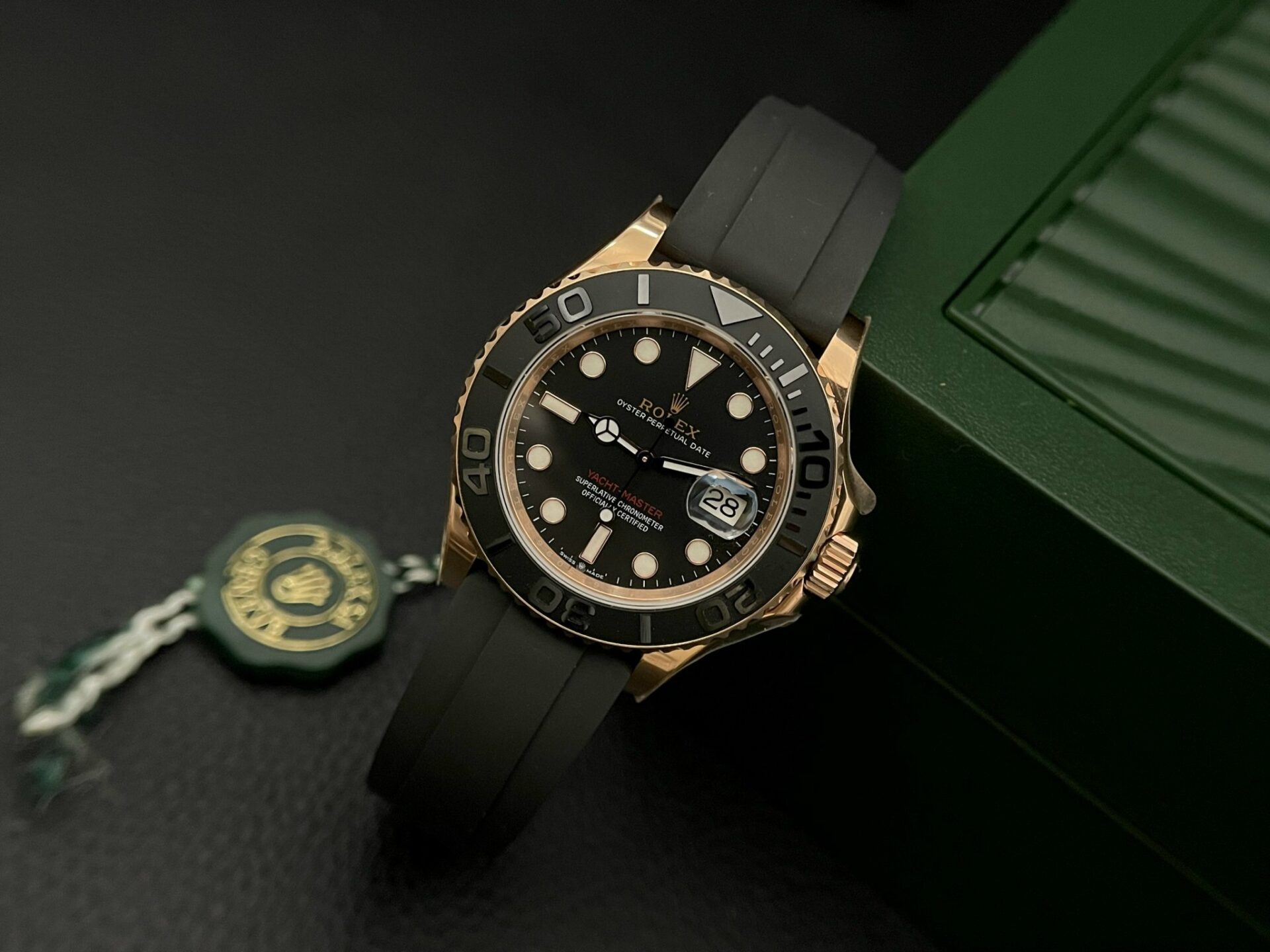 Rolex Yacht-Master RG Plated Black Dial 40mm Oysterflex EWF Replica