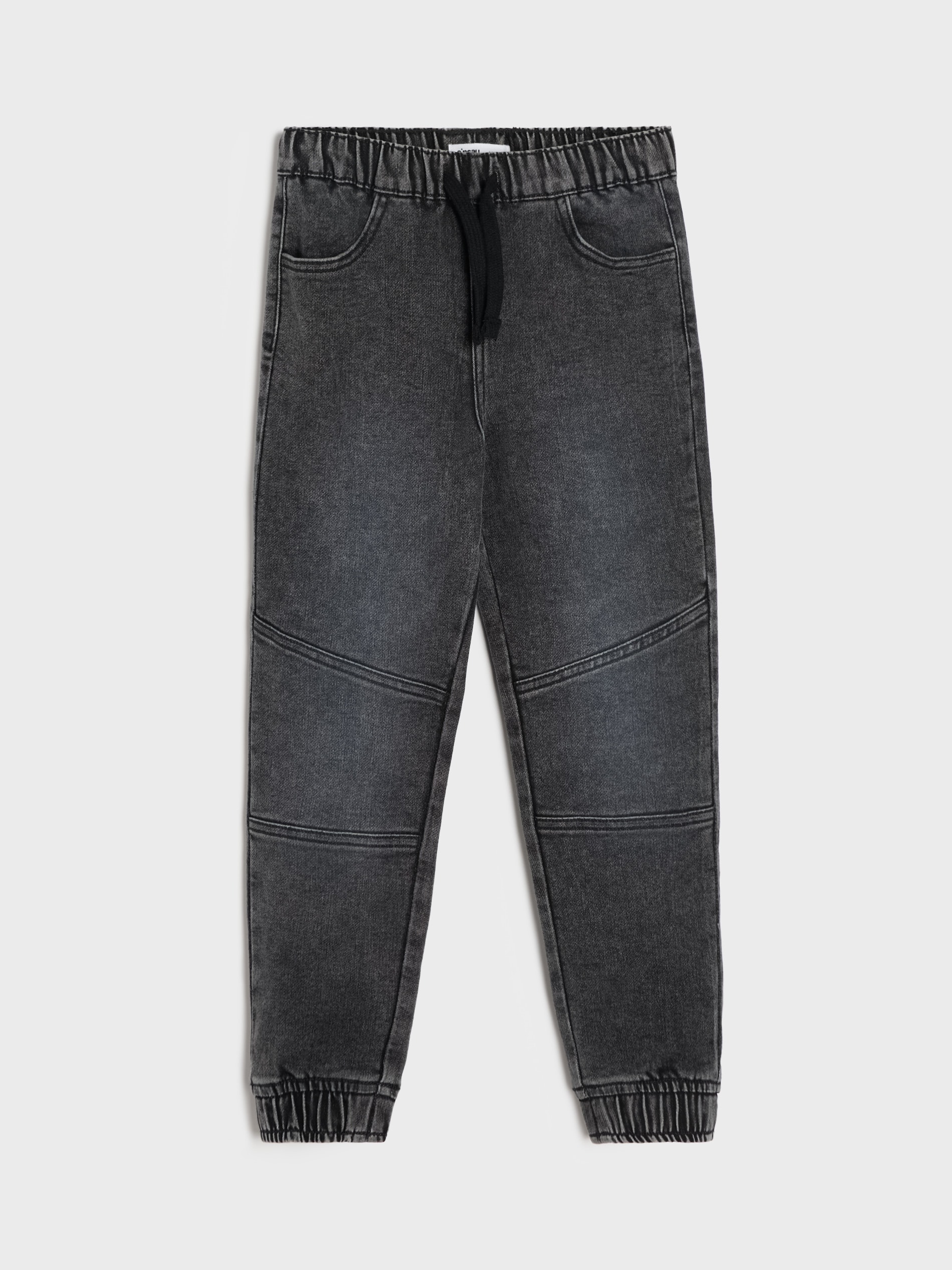 Jeansy jogger z przeszyciami