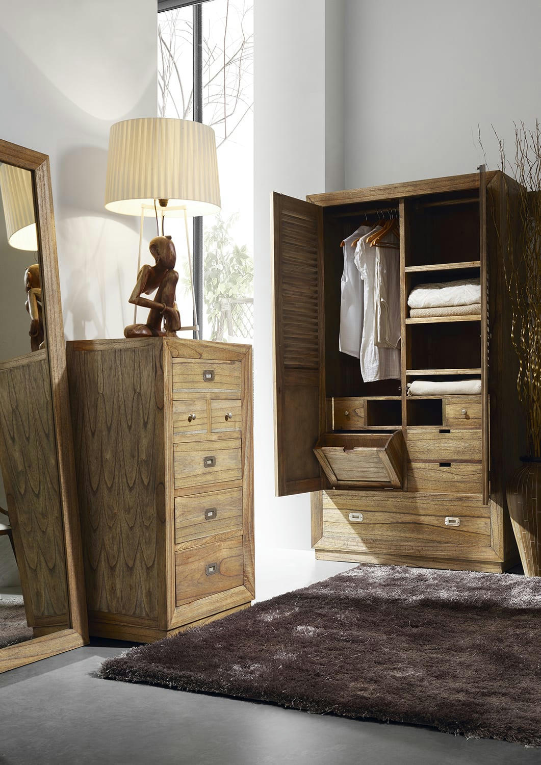 MERAPI - Commode en bois marron H110cm