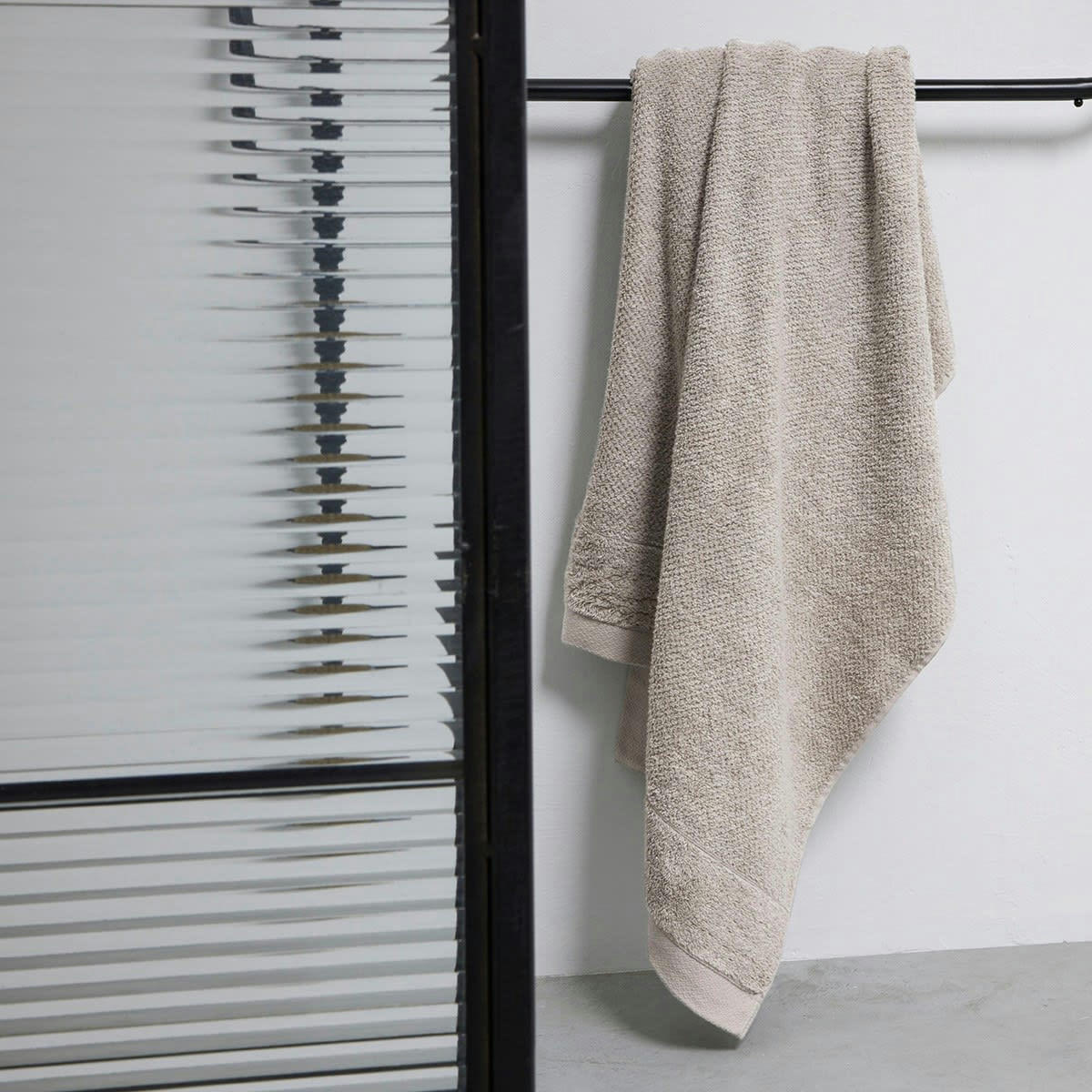 BIO ORGANIC - Serviette de bain uni en Coton Beige 50x90 cm