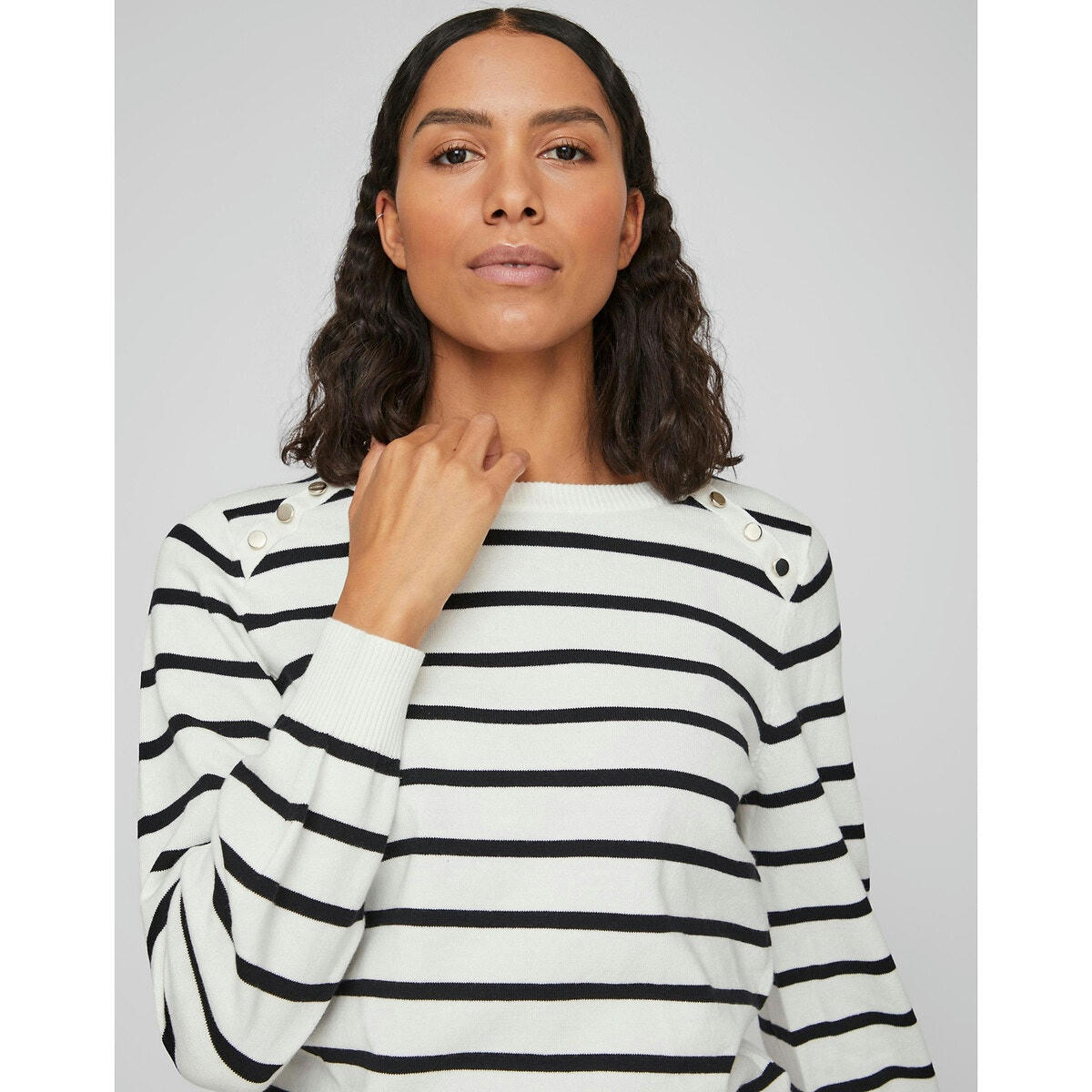 Pull marinière, détail boutons