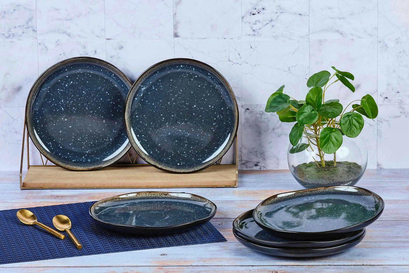 REACTIV - Lot de 6 assiettes à dessert en grès bleu D21.5