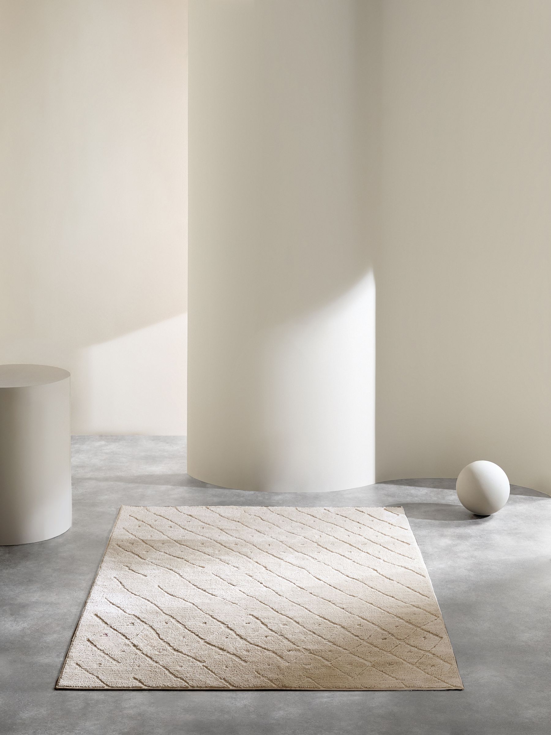 Roya Tufted Rug in Natural