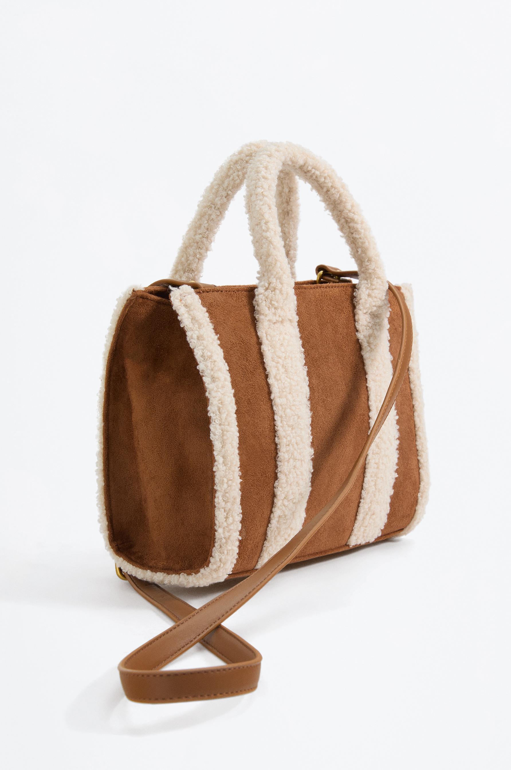 Bolso city detalle borreguito bandolera