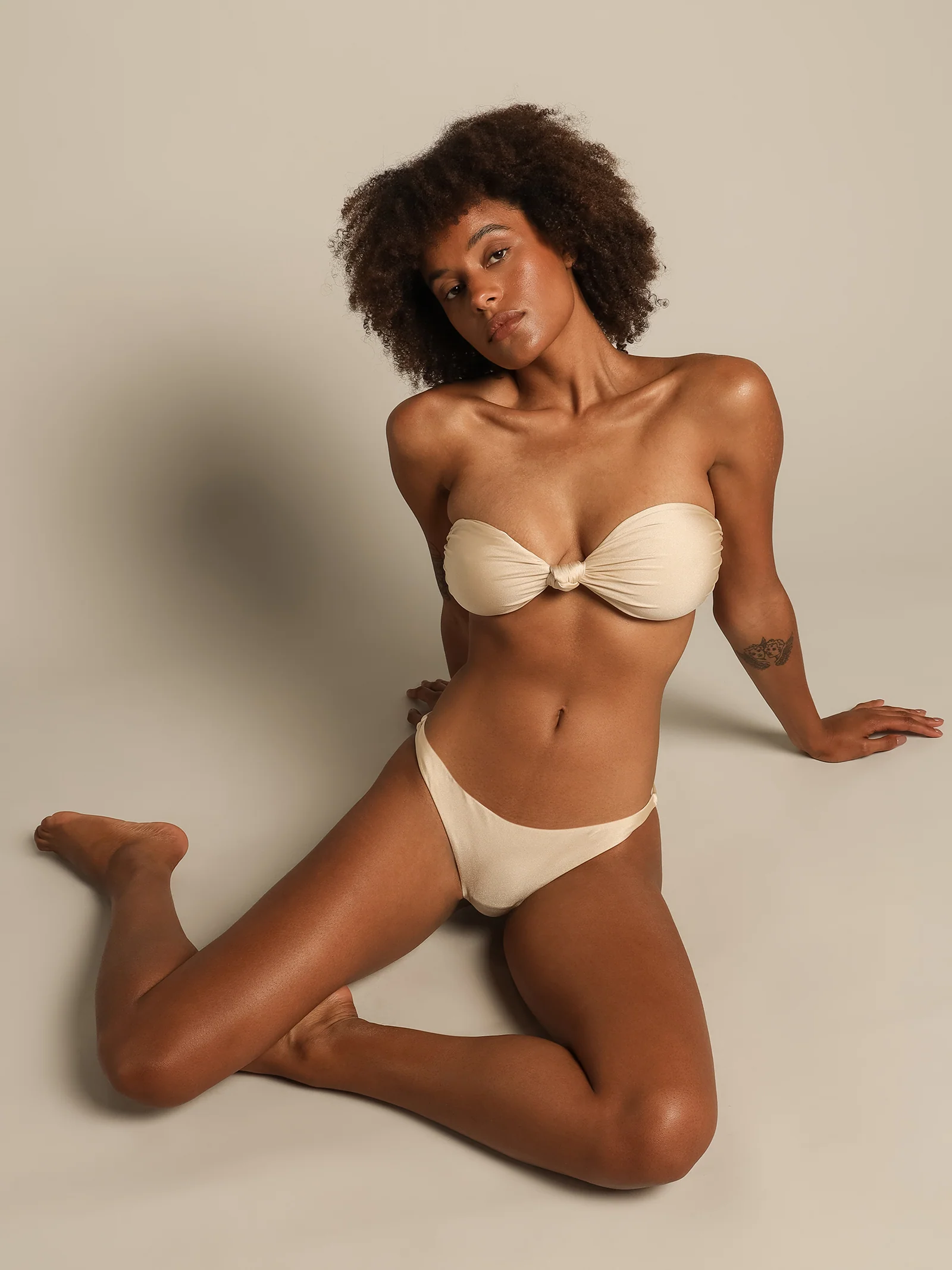 Hi Shine Knot Front Bandeau