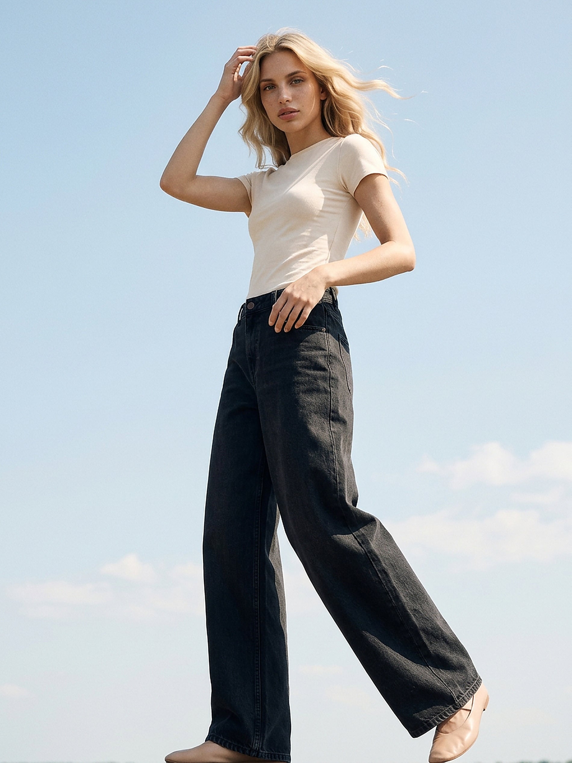 Jeansy wide leg z efektem sprania