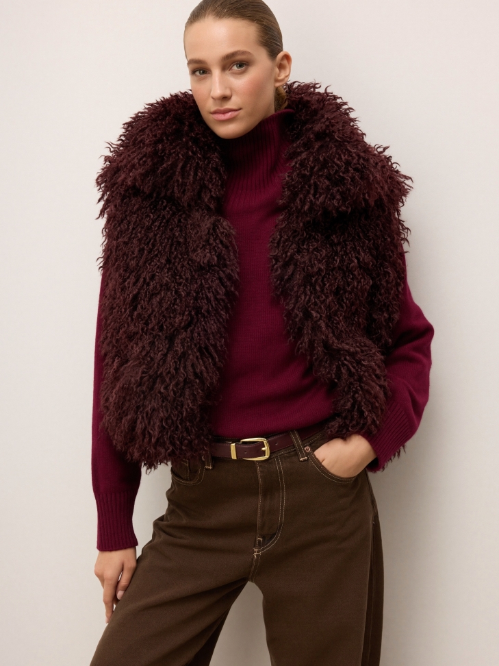 Double-sided women's leather belt with gold details