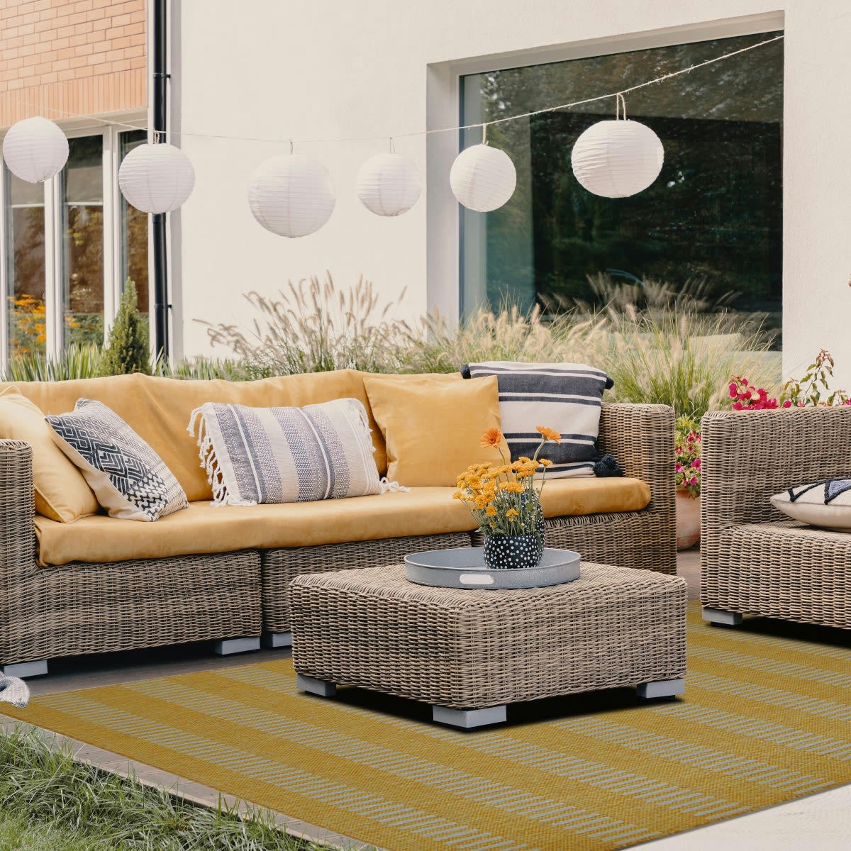 TERRAIN - Tapis intérieur-extérieur aspect jute motif lignes jaune 133x170