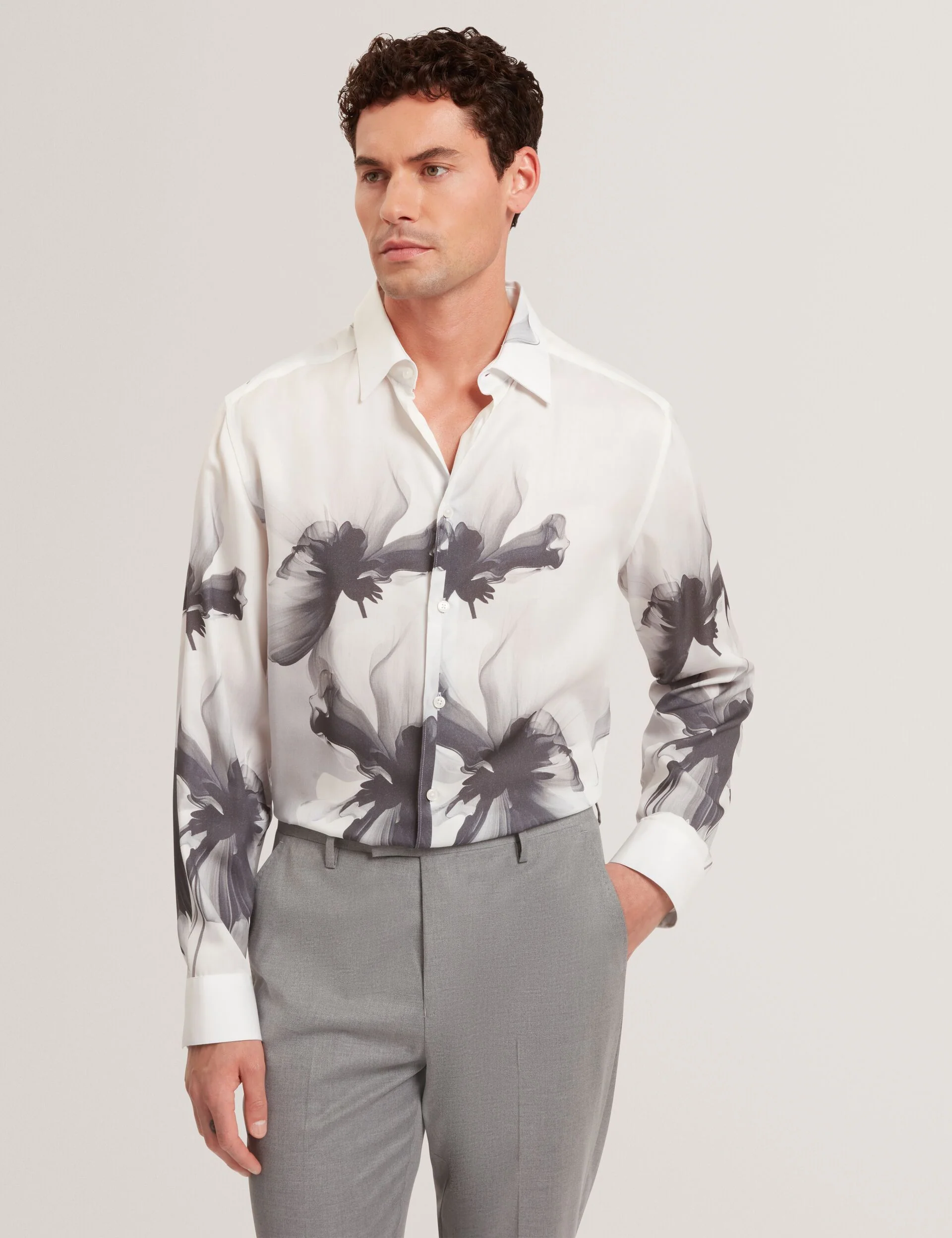 AMUND | WHITE