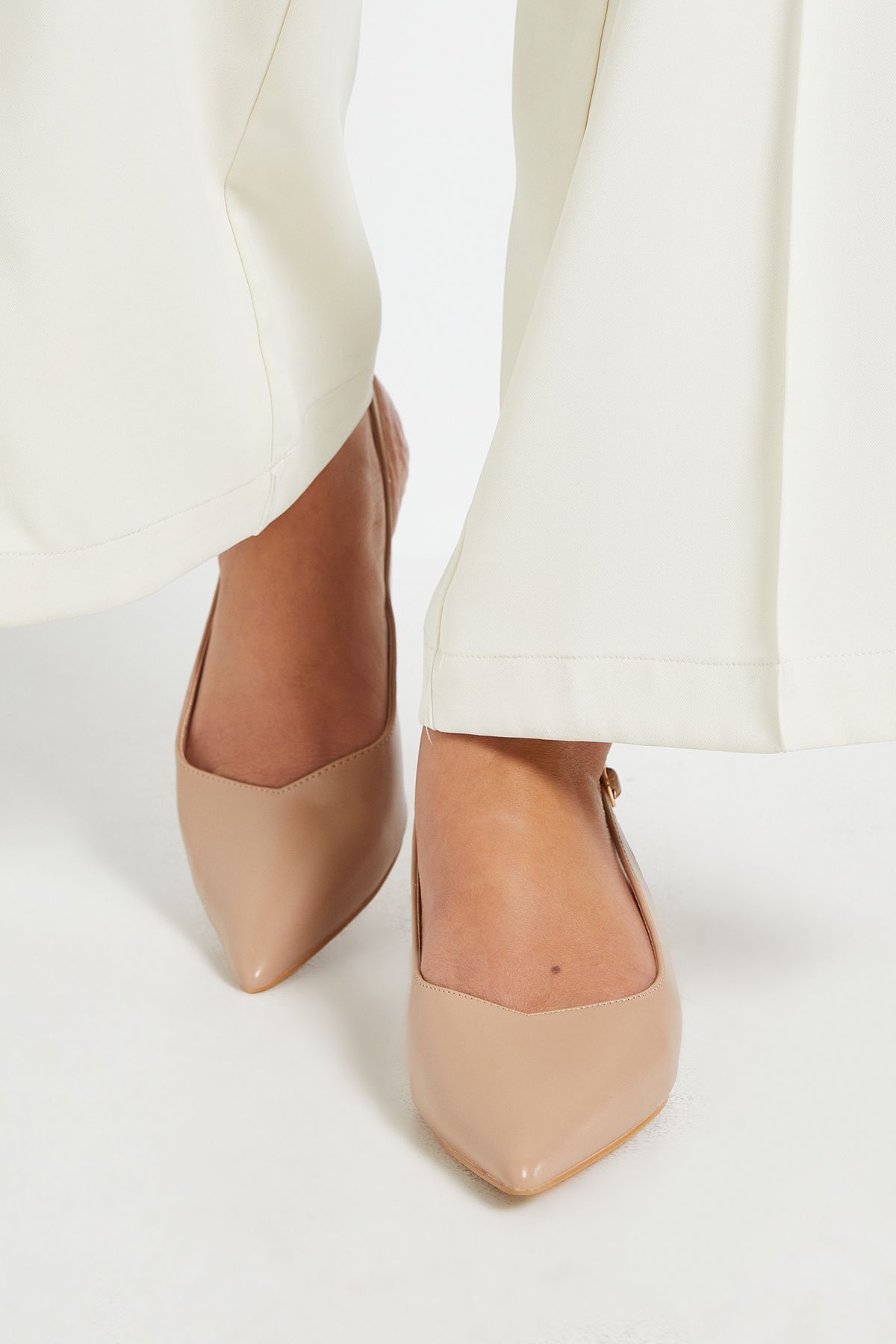 Dorothy Perkins Faelina Faux Leather Slingback Kitten Heel Court Shoes