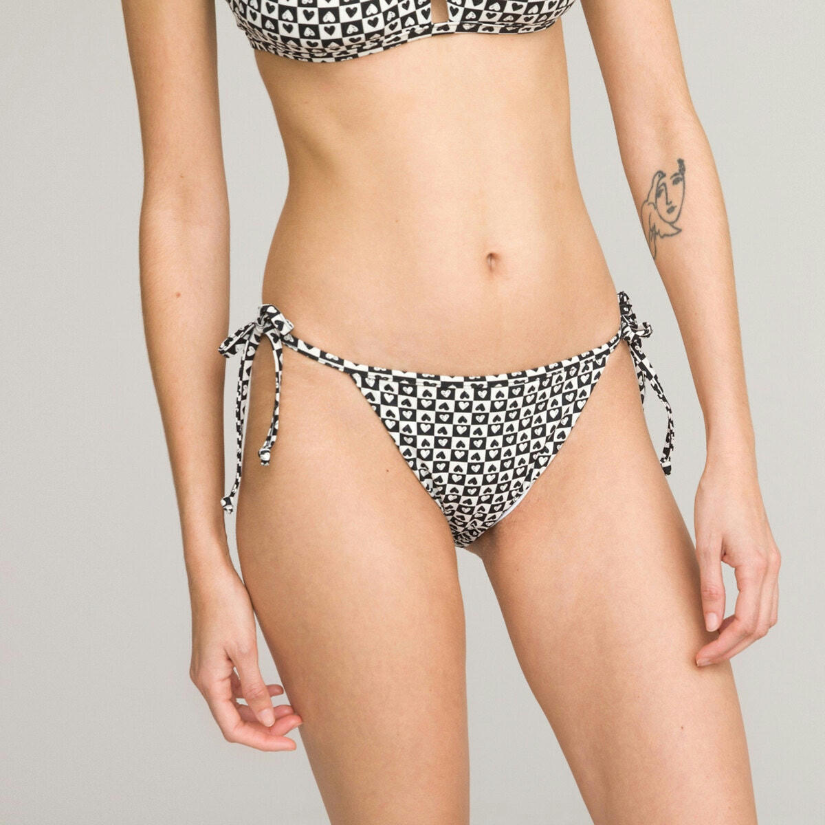 Bas de maillot de bain culotte, imprimé cœurs