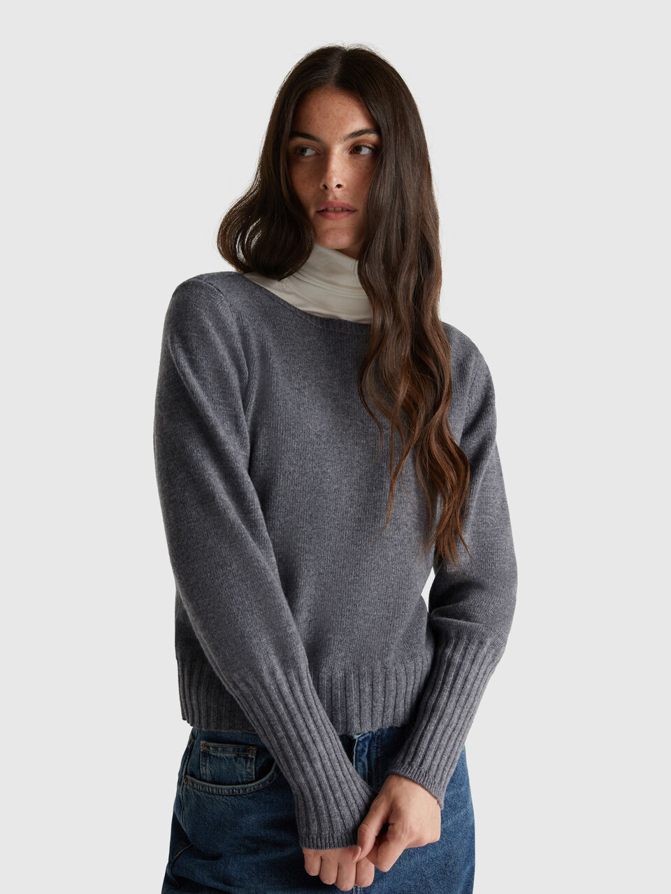 Boat neck sweater
