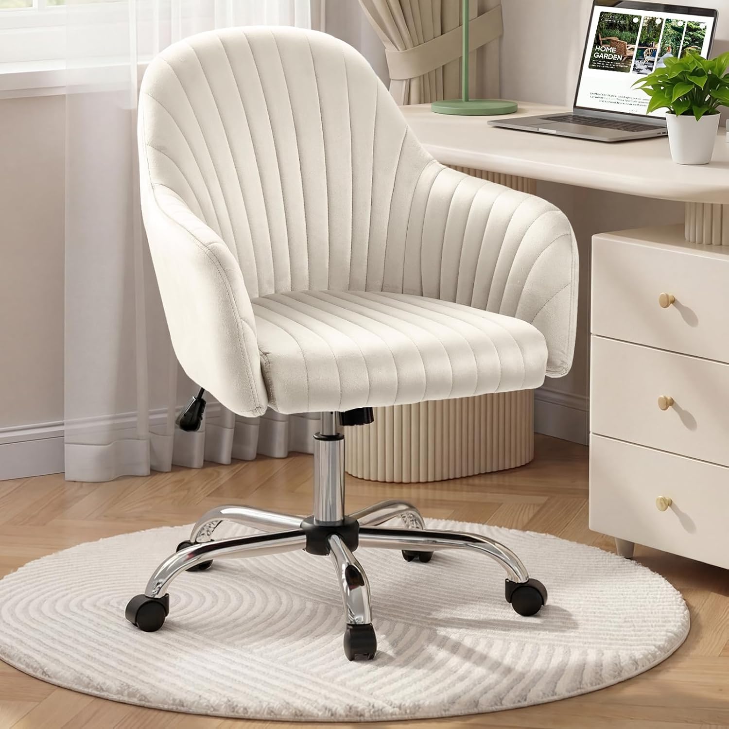 Warmiehomy Office Chair, Velvet Desk Chair for Home Office, Cozy Vanity Chair, Girl Cute Makeup Chair with Arm Rest for Bedroom Dressing Room (Cozy Beige)