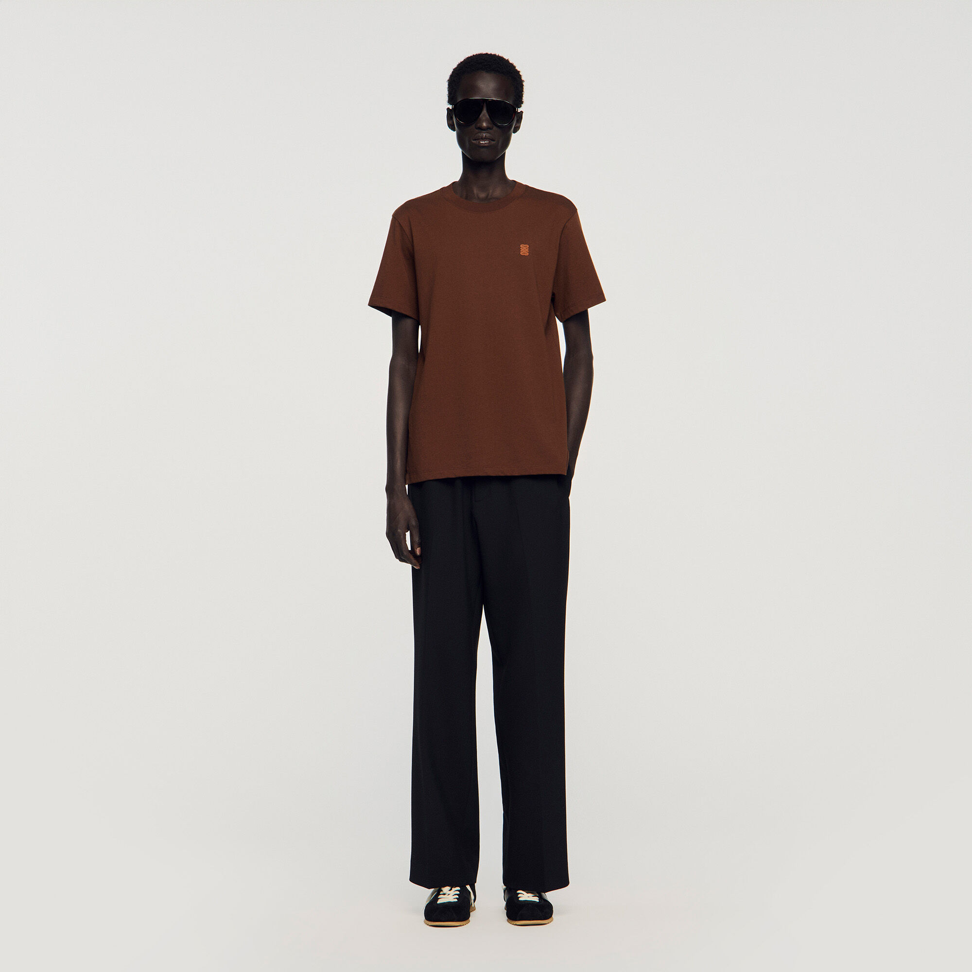 T-shirt à logo en cuir