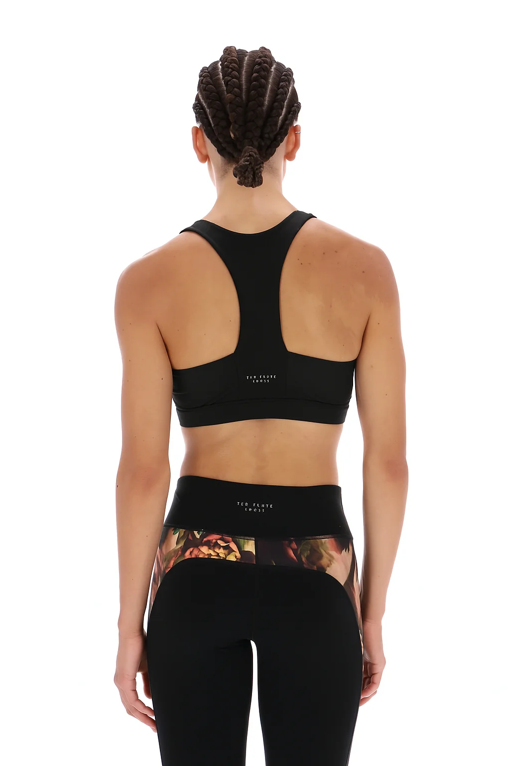 IVY | BLACK