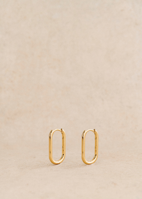 Claudia Hoops