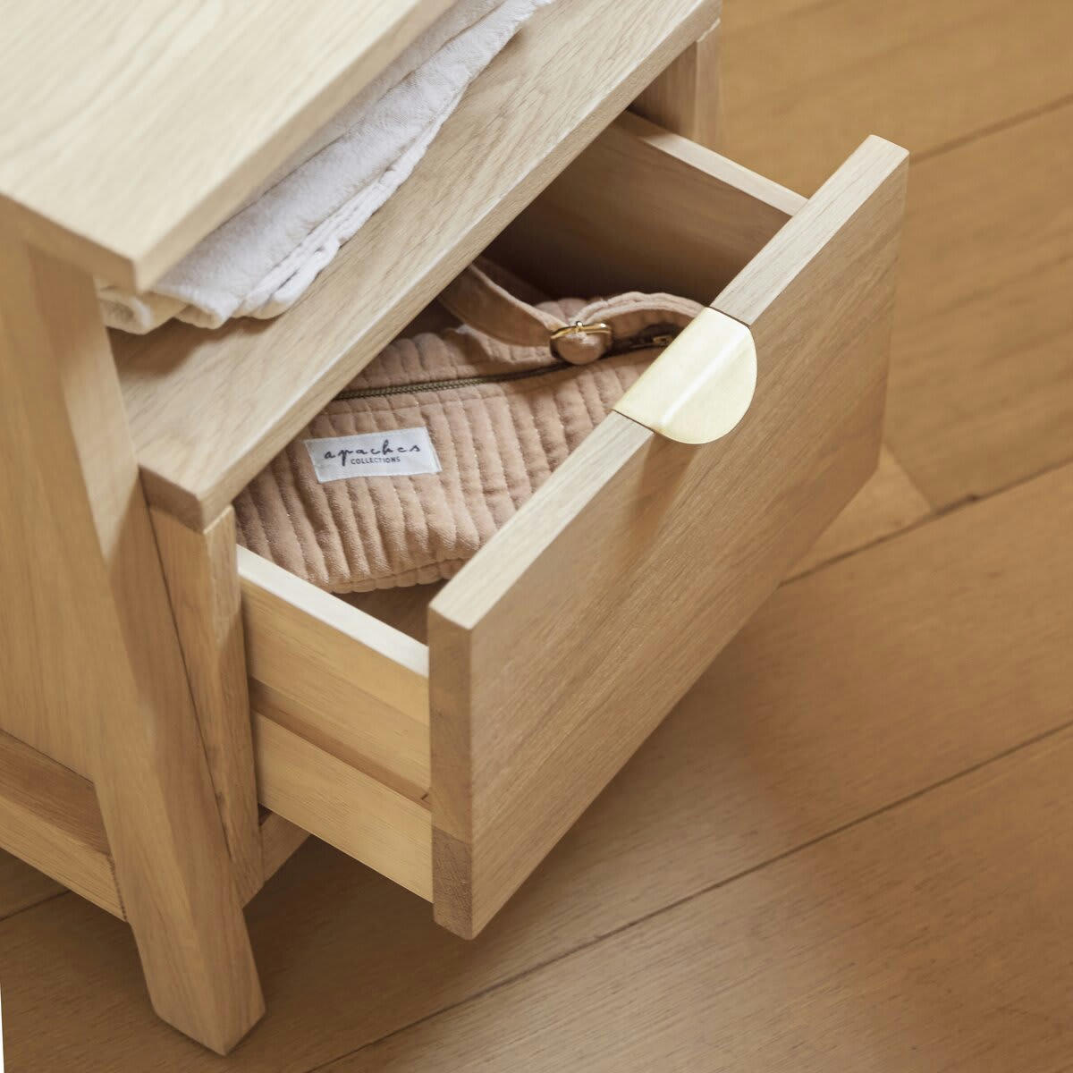 POLA - Chevet en chêne massif