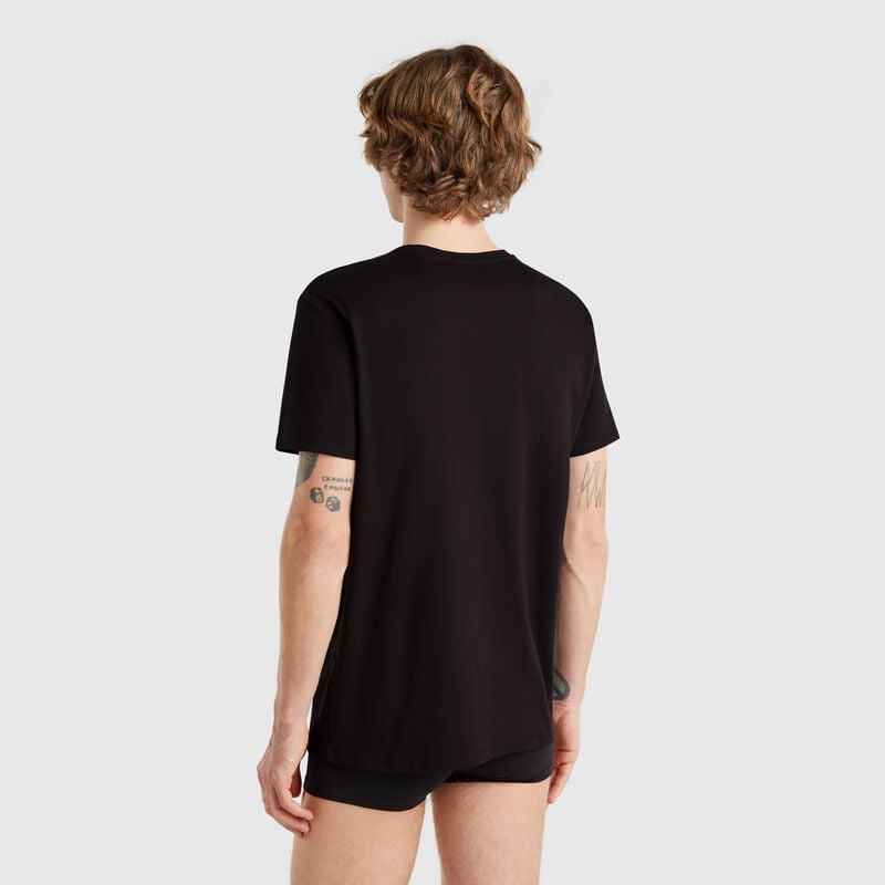 V-neck t-shirt in long fiber cotton