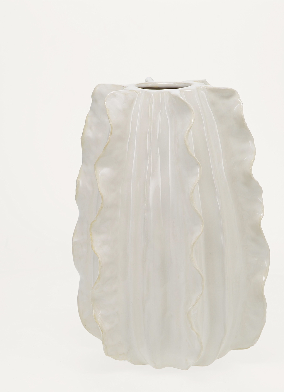 VASE EN CÉRAMIQUE SCULTÉE BLANC